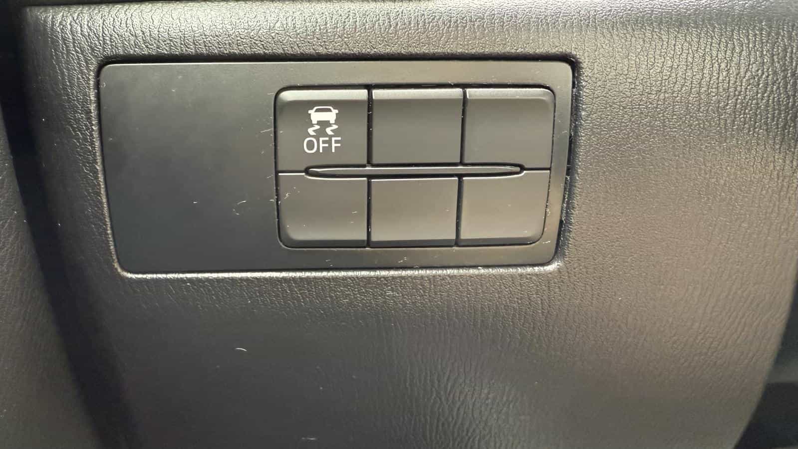 2016 Mazda Mazda3 Sport GS - Image 10