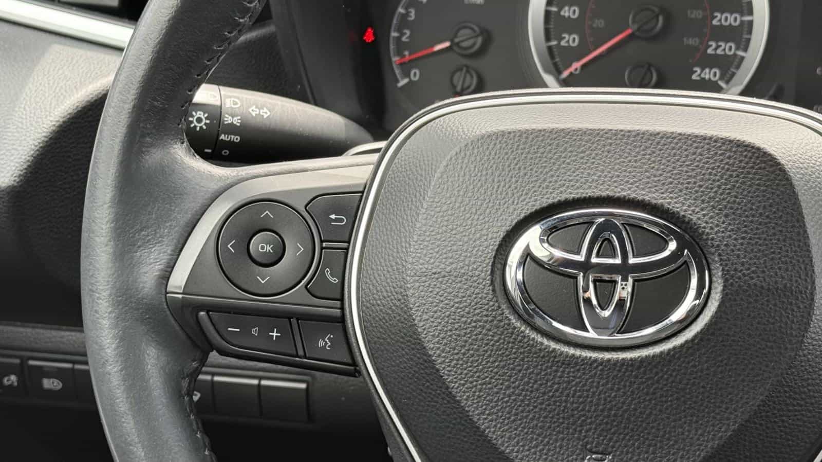 2020 Toyota Corolla SE CVT - Image 14