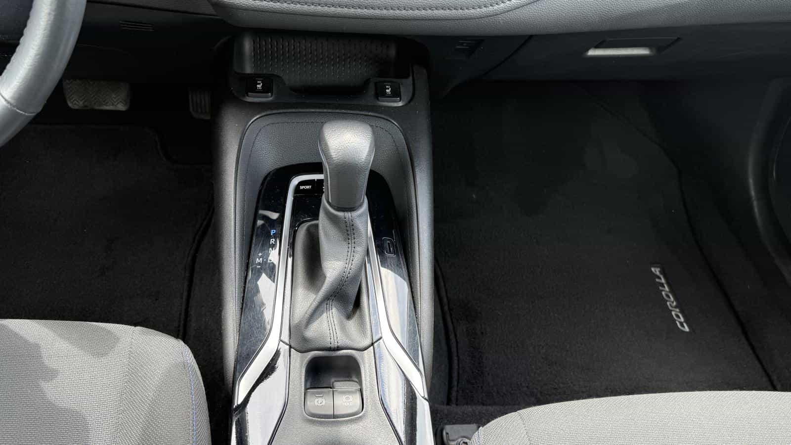 2020 Toyota Corolla SE CVT - Image 18