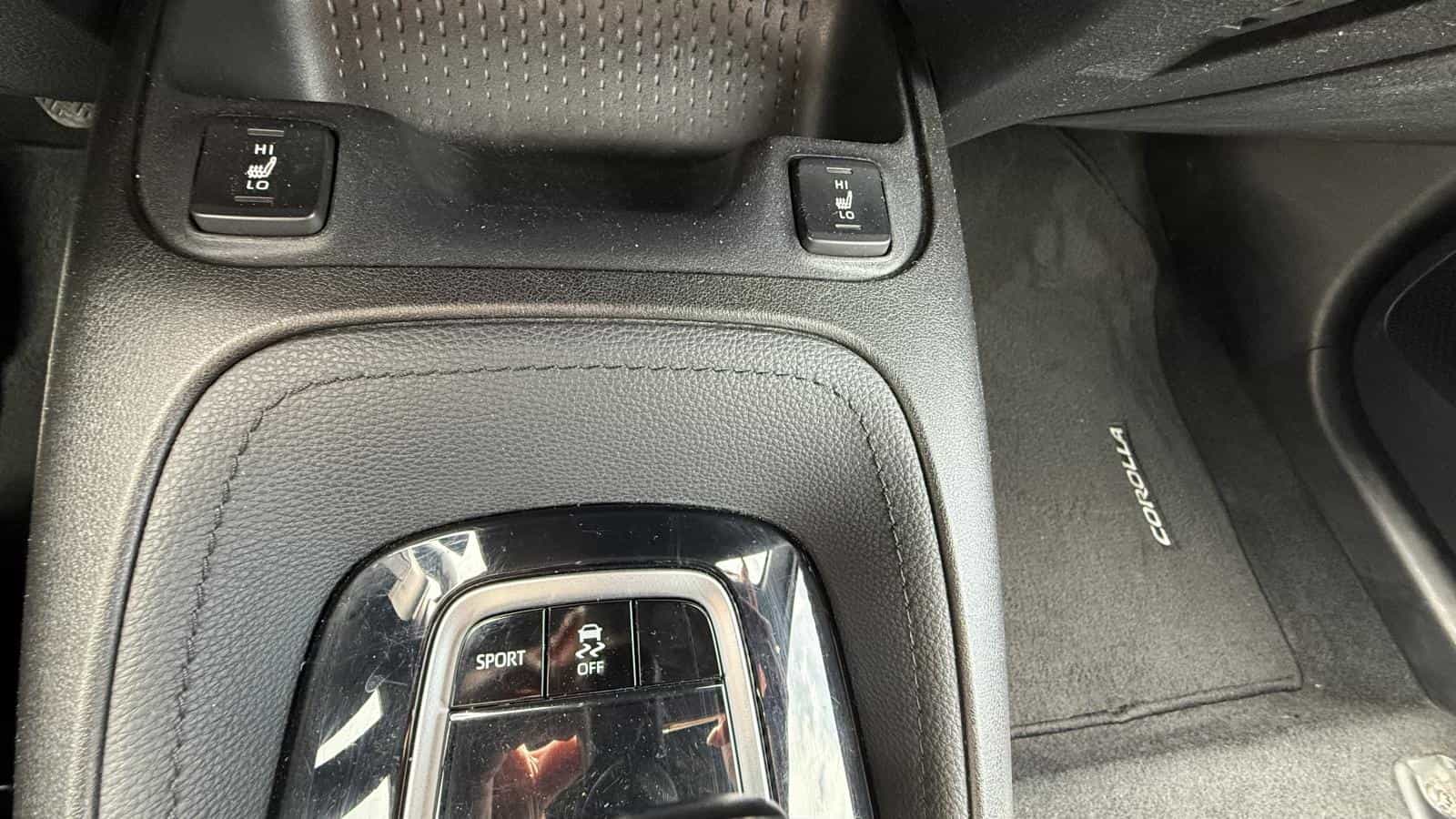 2020 Toyota Corolla SE CVT - Image 19