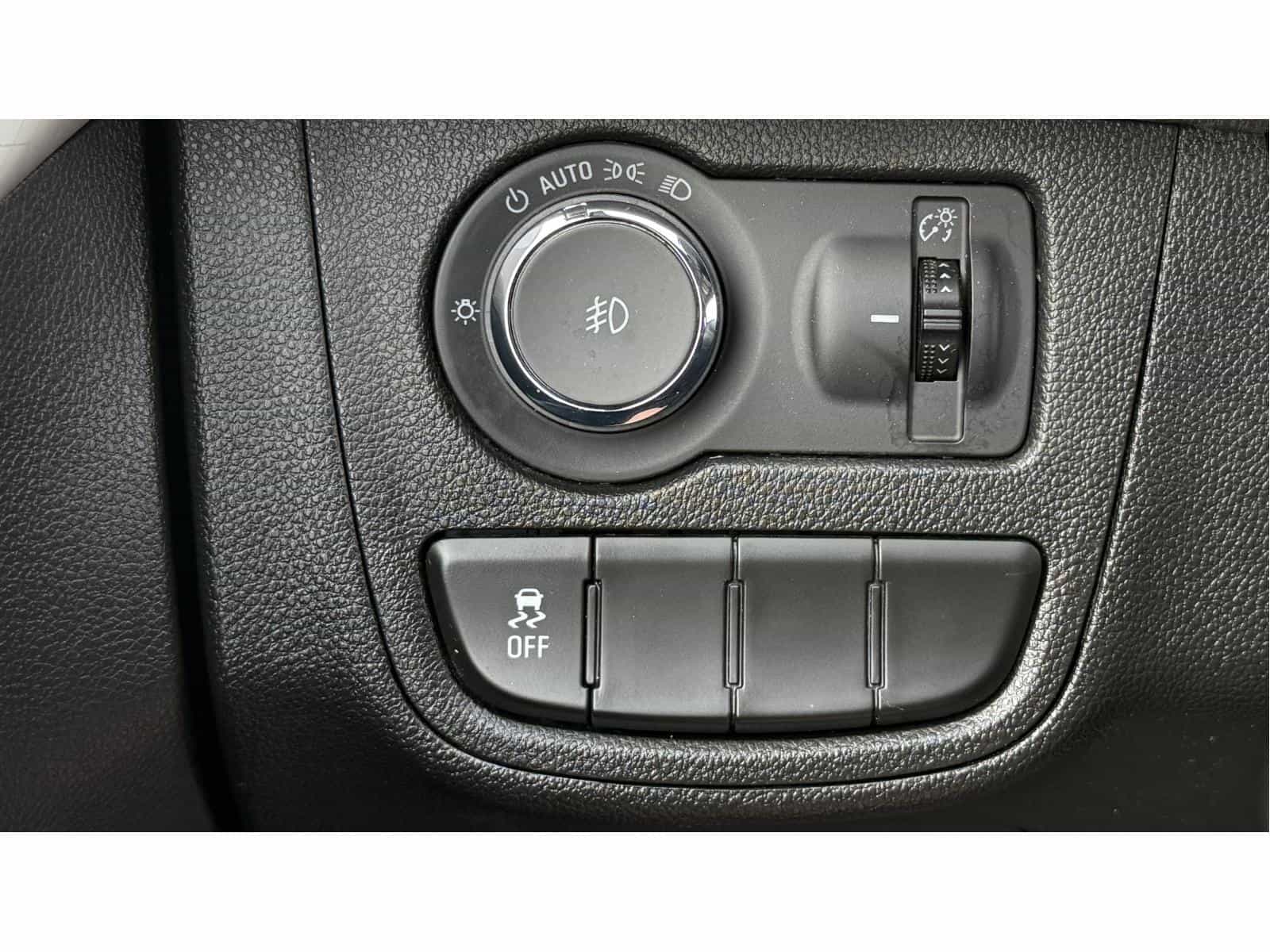 2016 Chevrolet Spark 1LT - Image 11