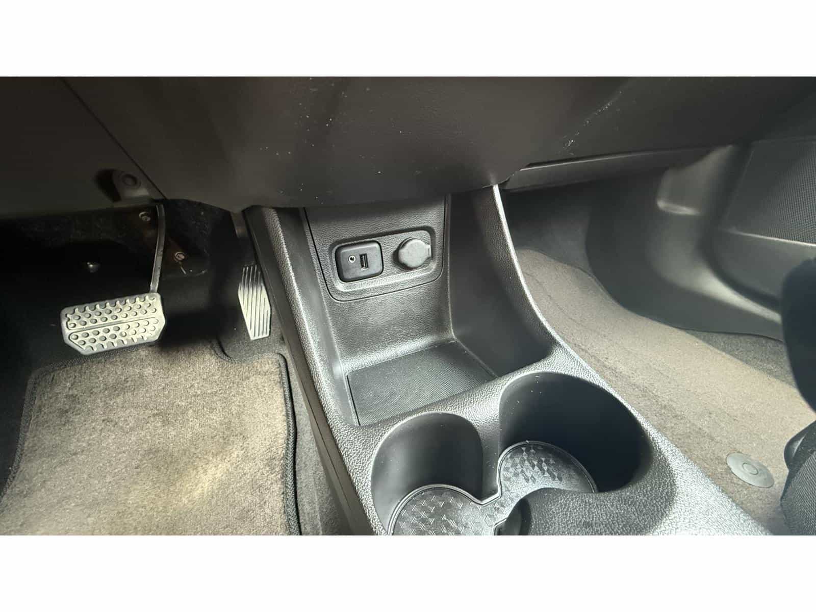 2016 Chevrolet Spark 1LT - Image 18