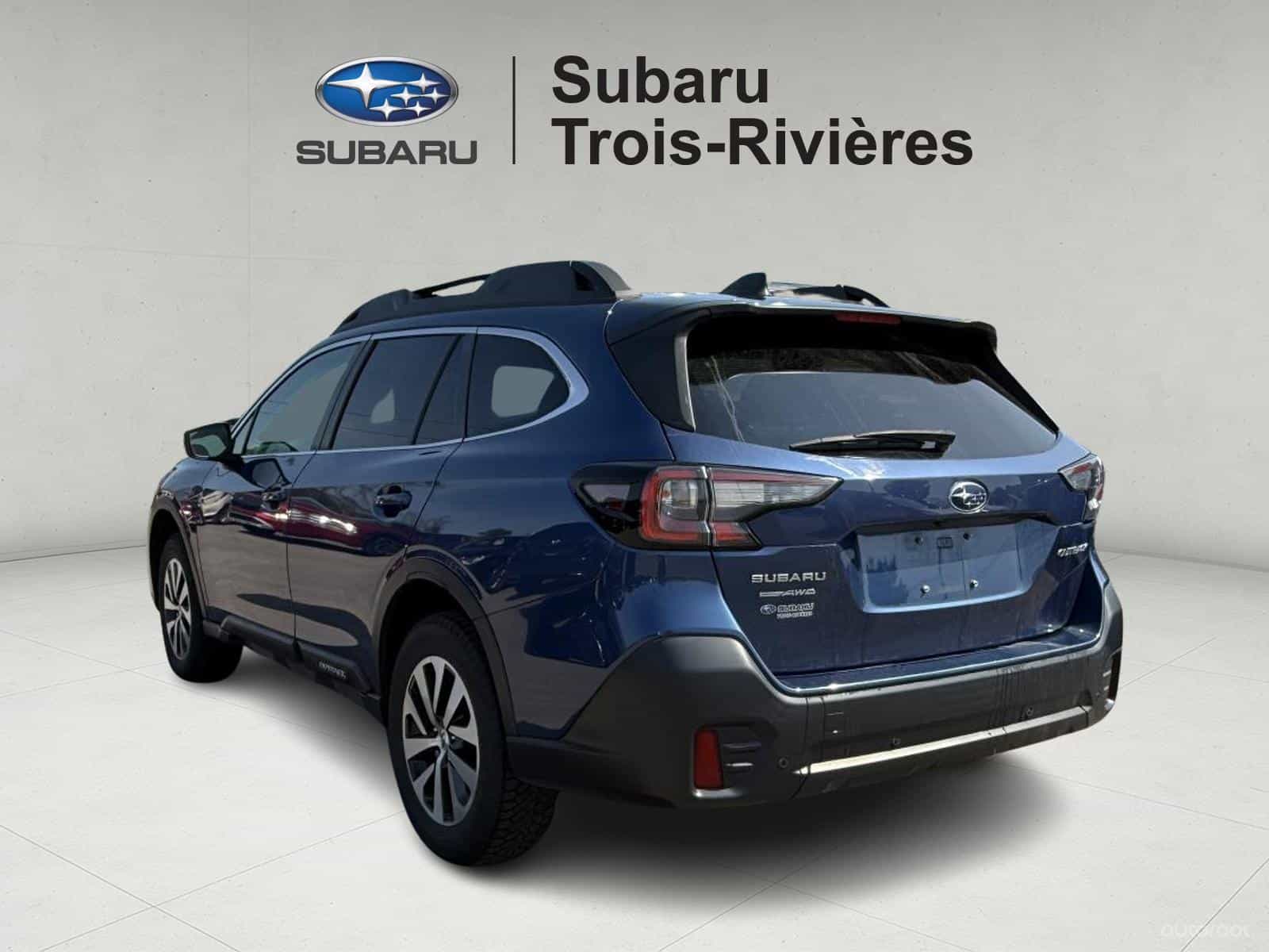 2022 Subaru Outback Touring - Image 4