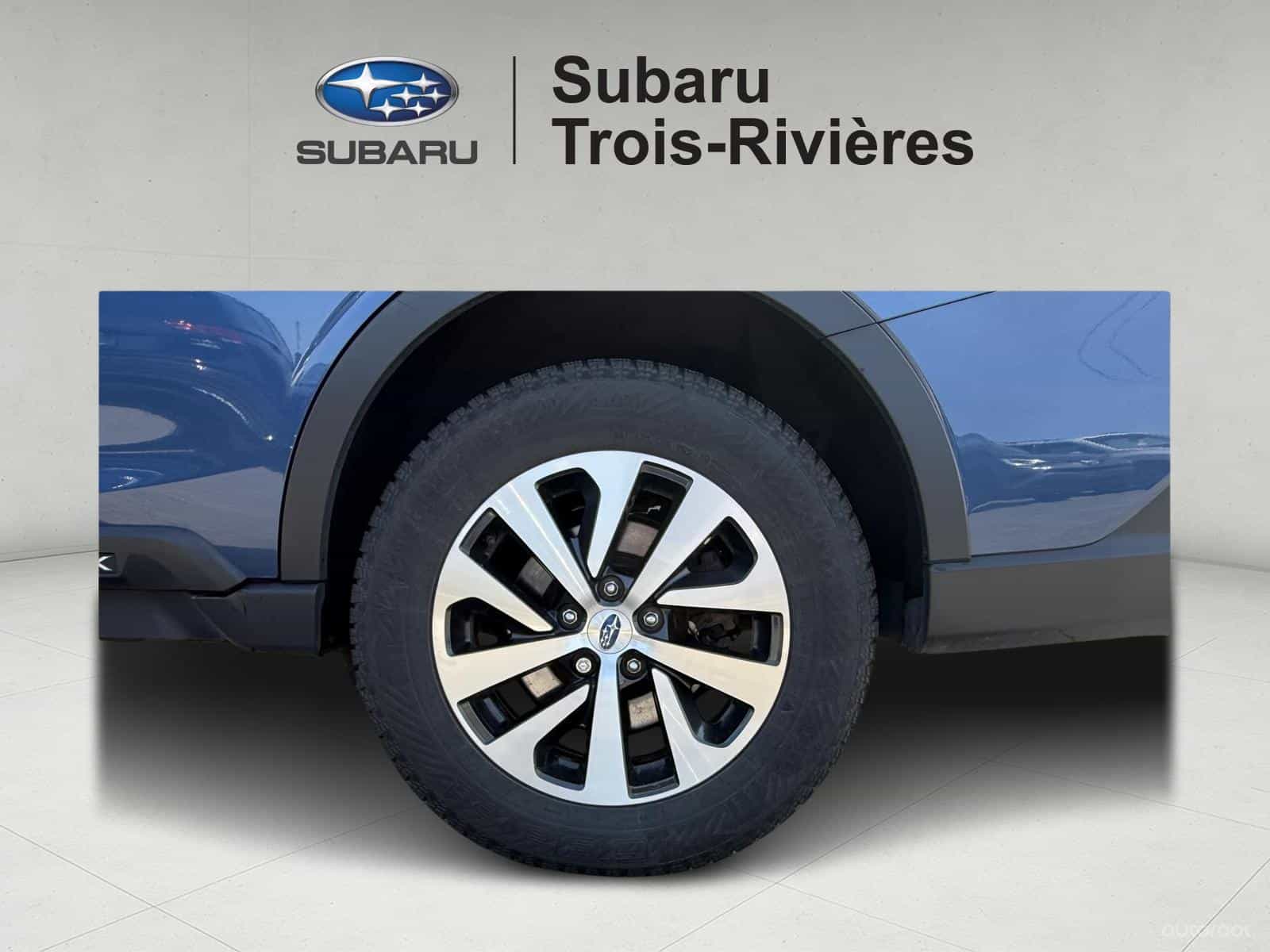 2022 Subaru Outback Touring - Image 8