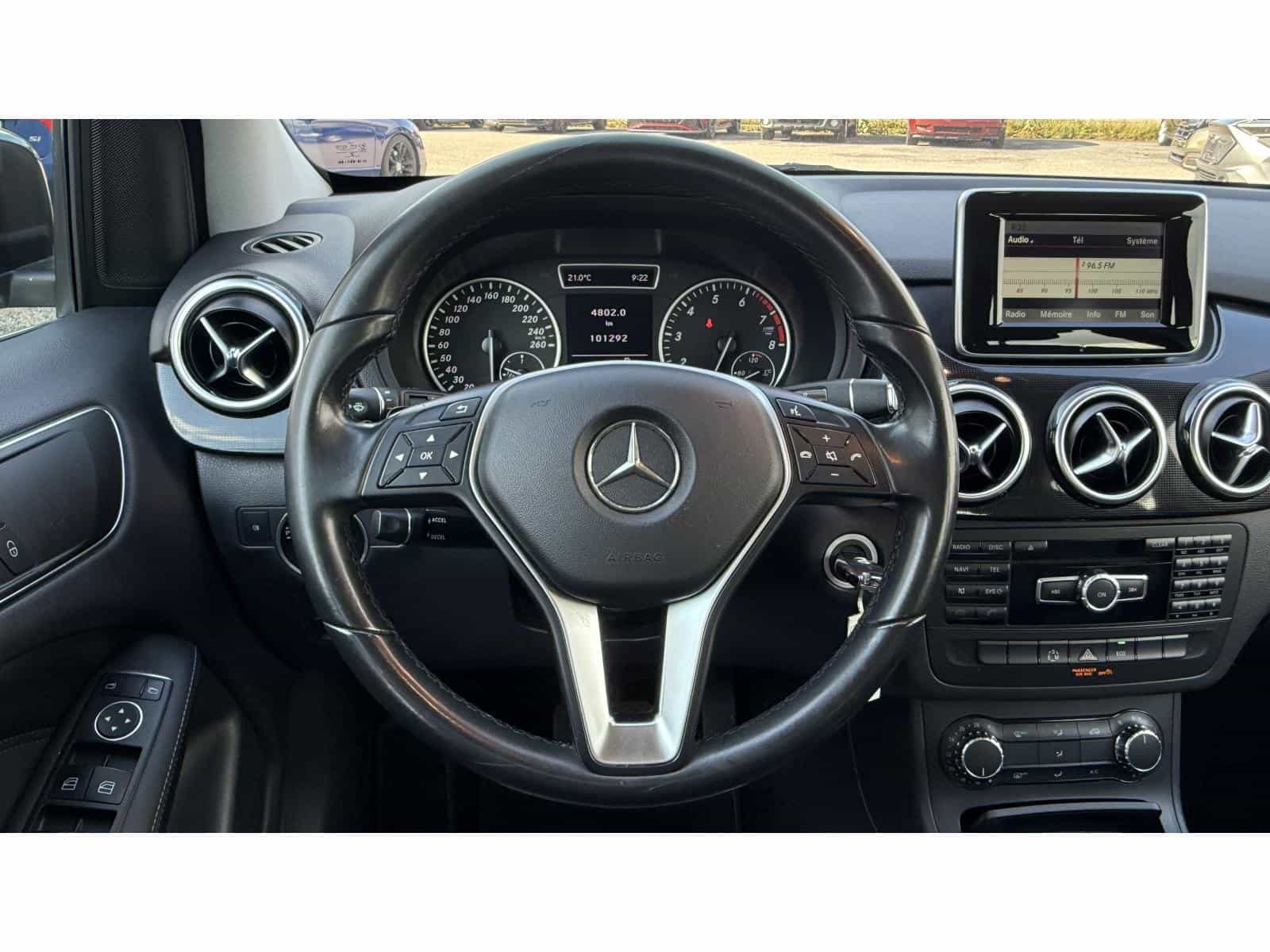 2014 Mercedes-Benz B-Class B250 - Image 12