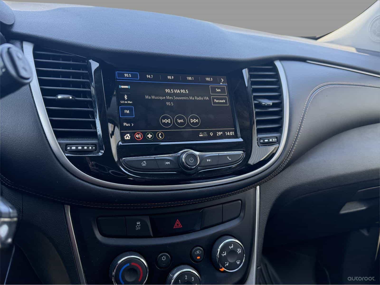 2018 Chevrolet Trax LT - Image 19