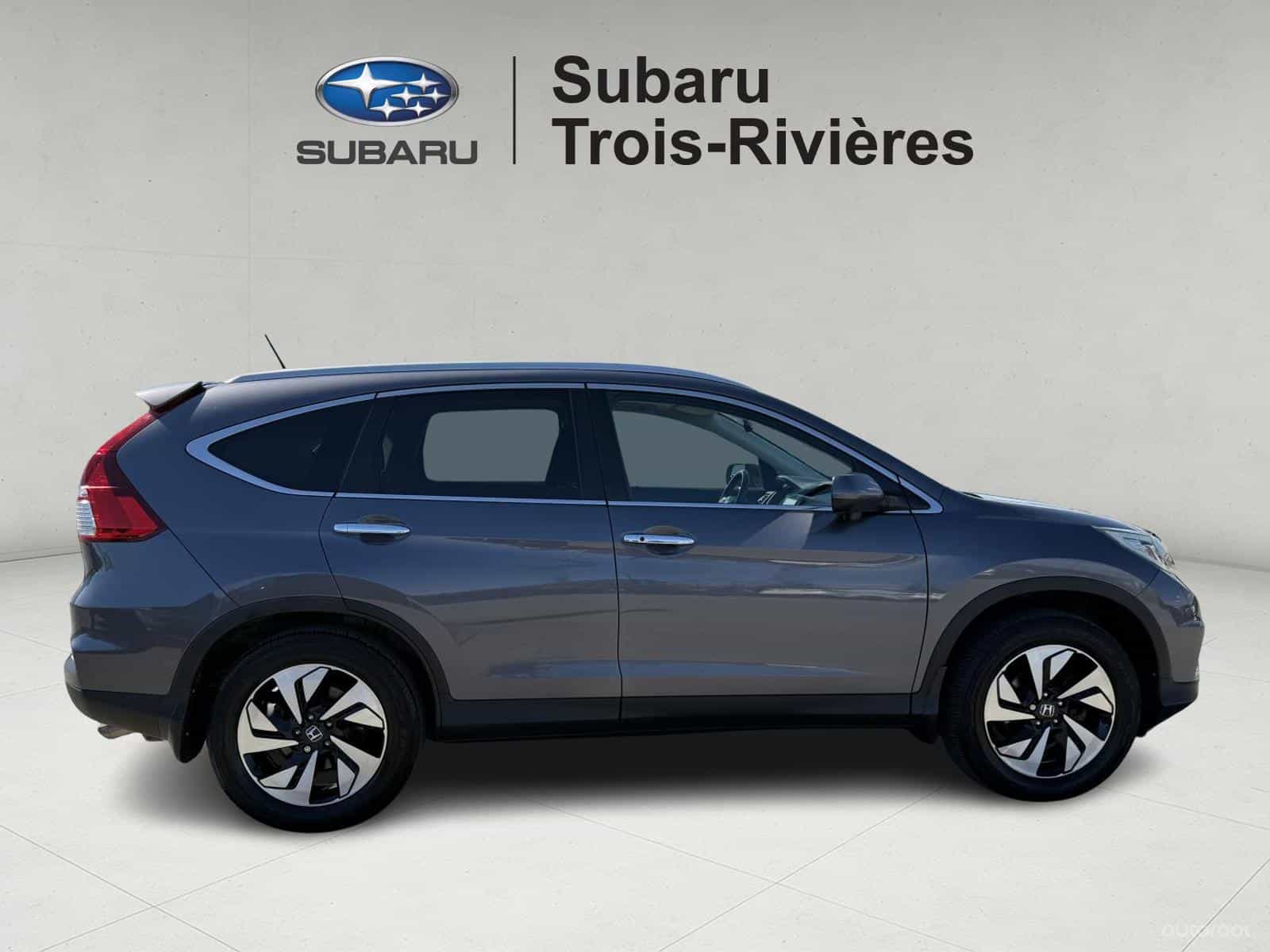 2016 Honda CR-V Touring - Image 10