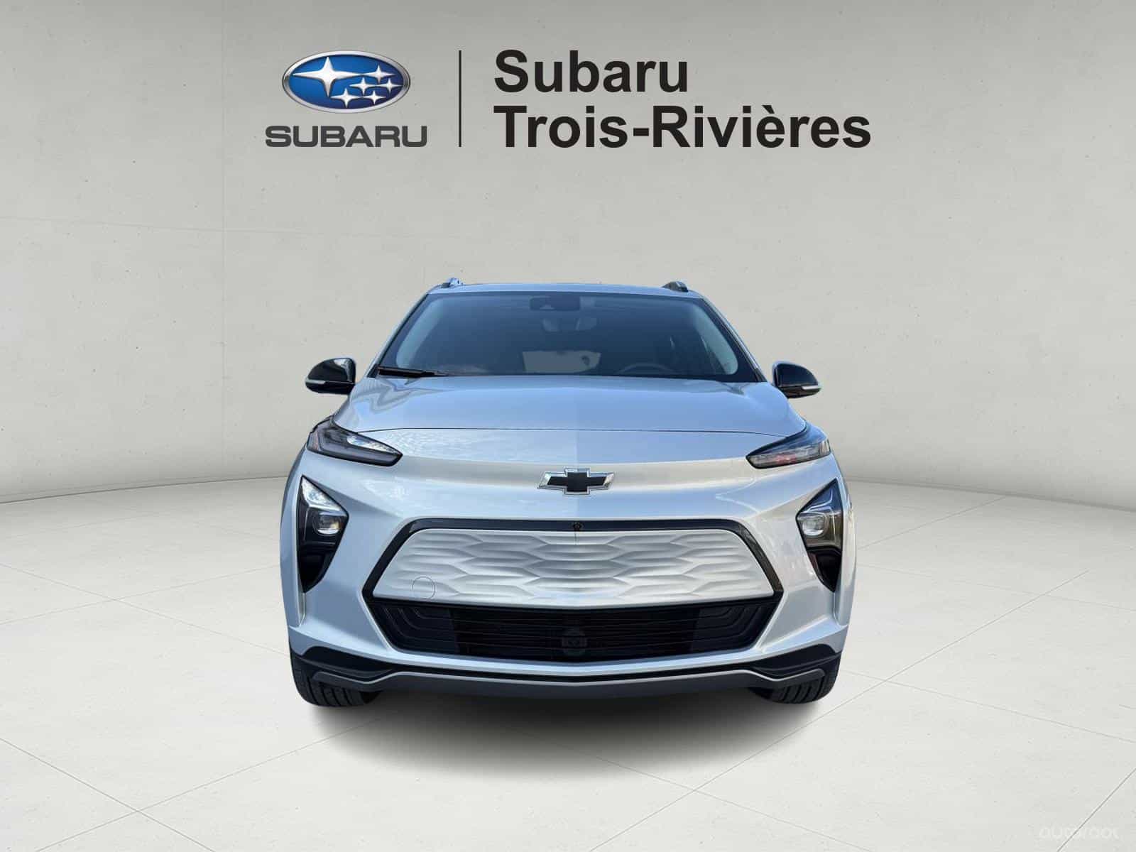 2023 Chevrolet Bolt EUV Premier - Image 2