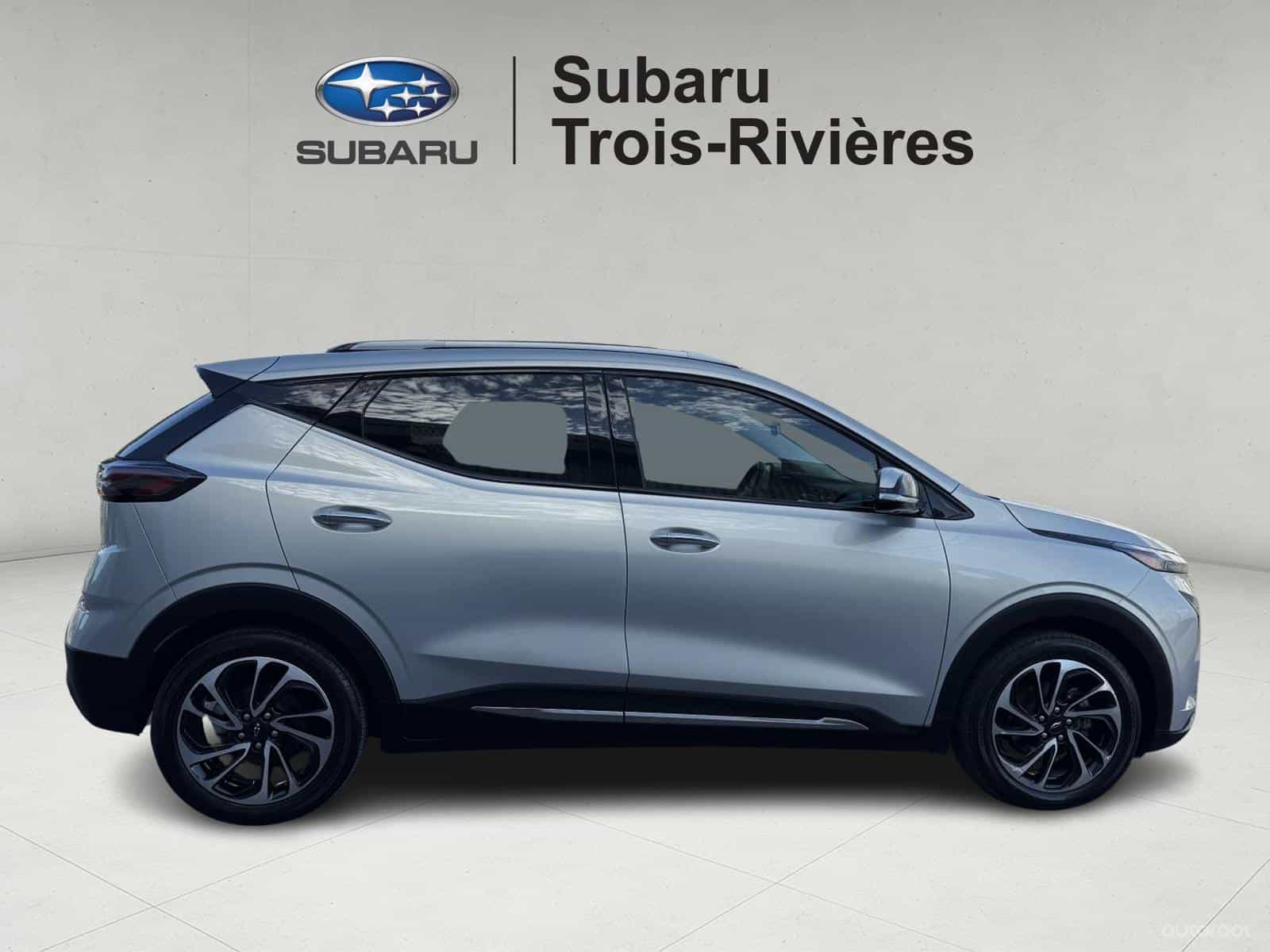 2023 Chevrolet Bolt EUV Premier - Image 9