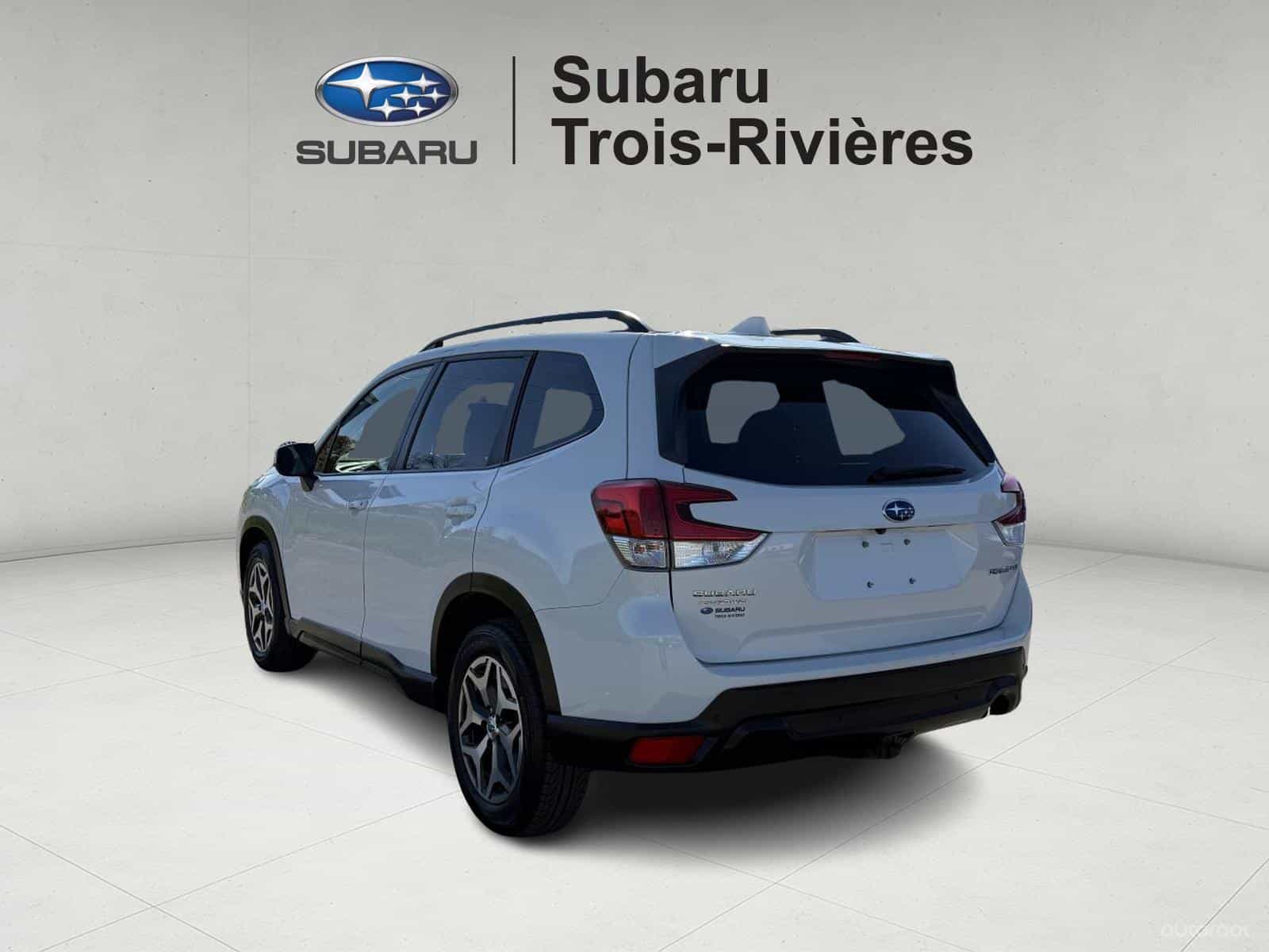 2020 Subaru Forester 2.5i Convenience - Image 4