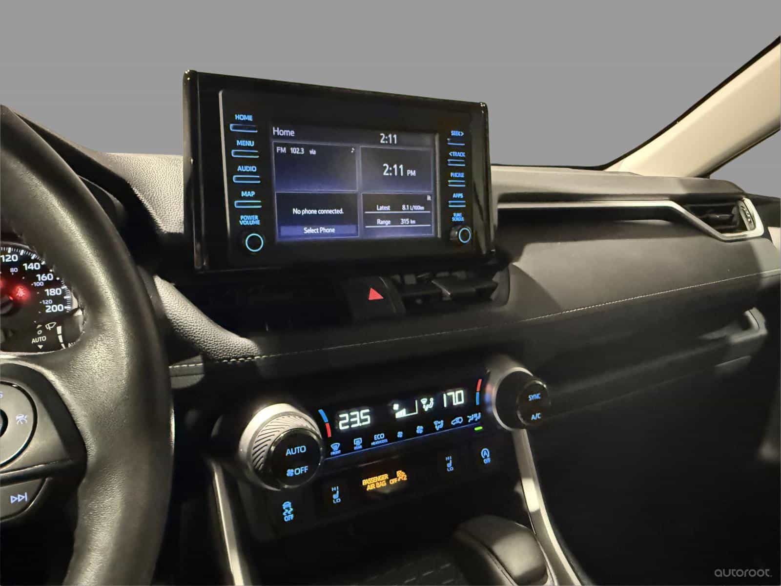 2022 Toyota Rav4 XLE - Image 16