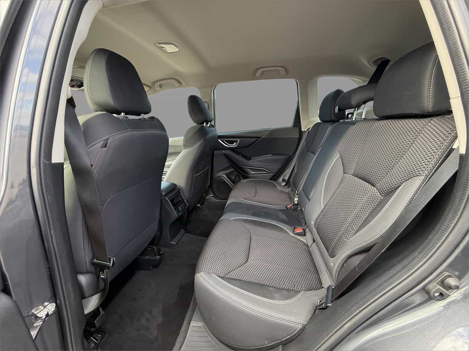 2020 Subaru Forester 2.5i Convenience - Image 23