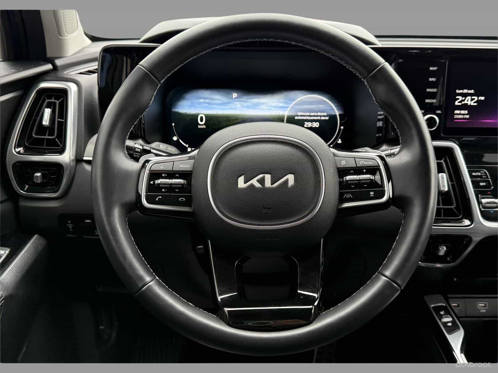 2023 Kia Sorento SX - Image 16