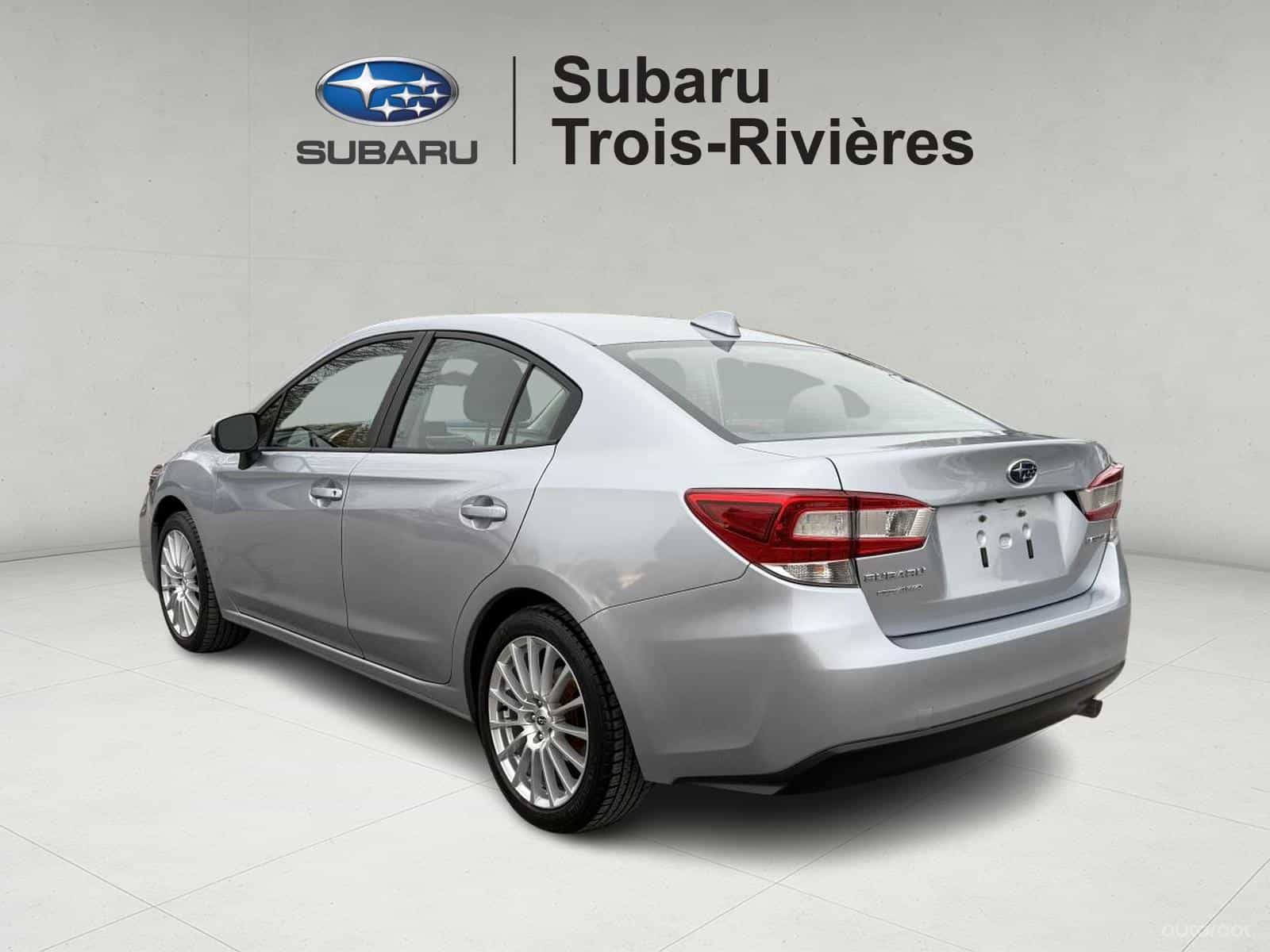 2019 Subaru Impreza Touring - Image 4