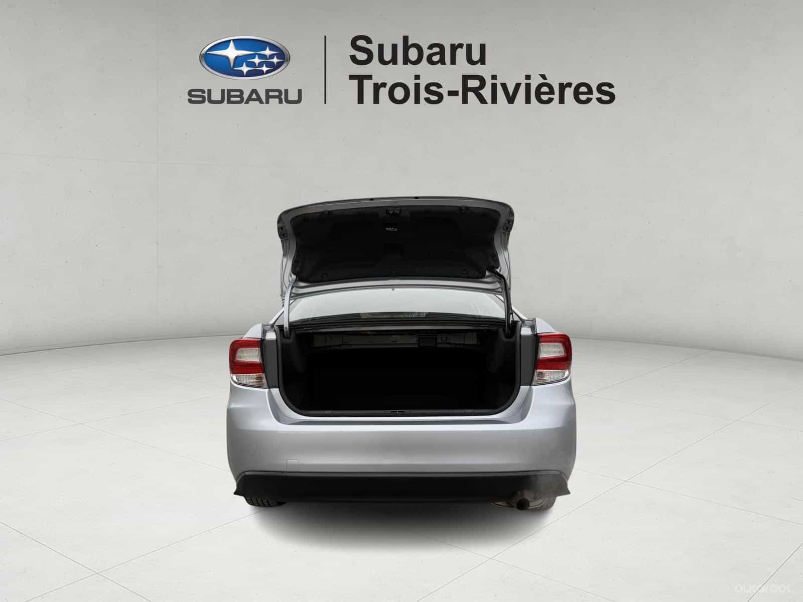 2019 Subaru Impreza Touring - Image 6