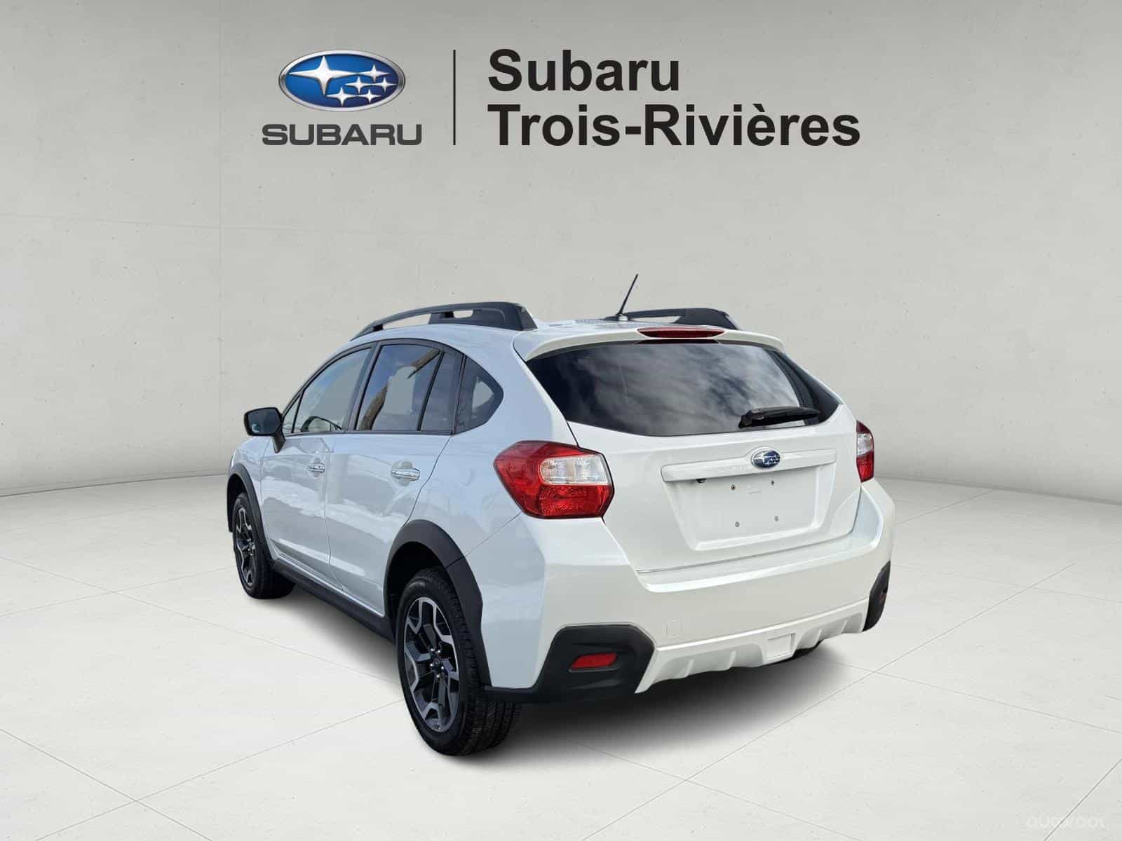 2017 Subaru Crosstrek Limited w/Tech Pkg - Image 4