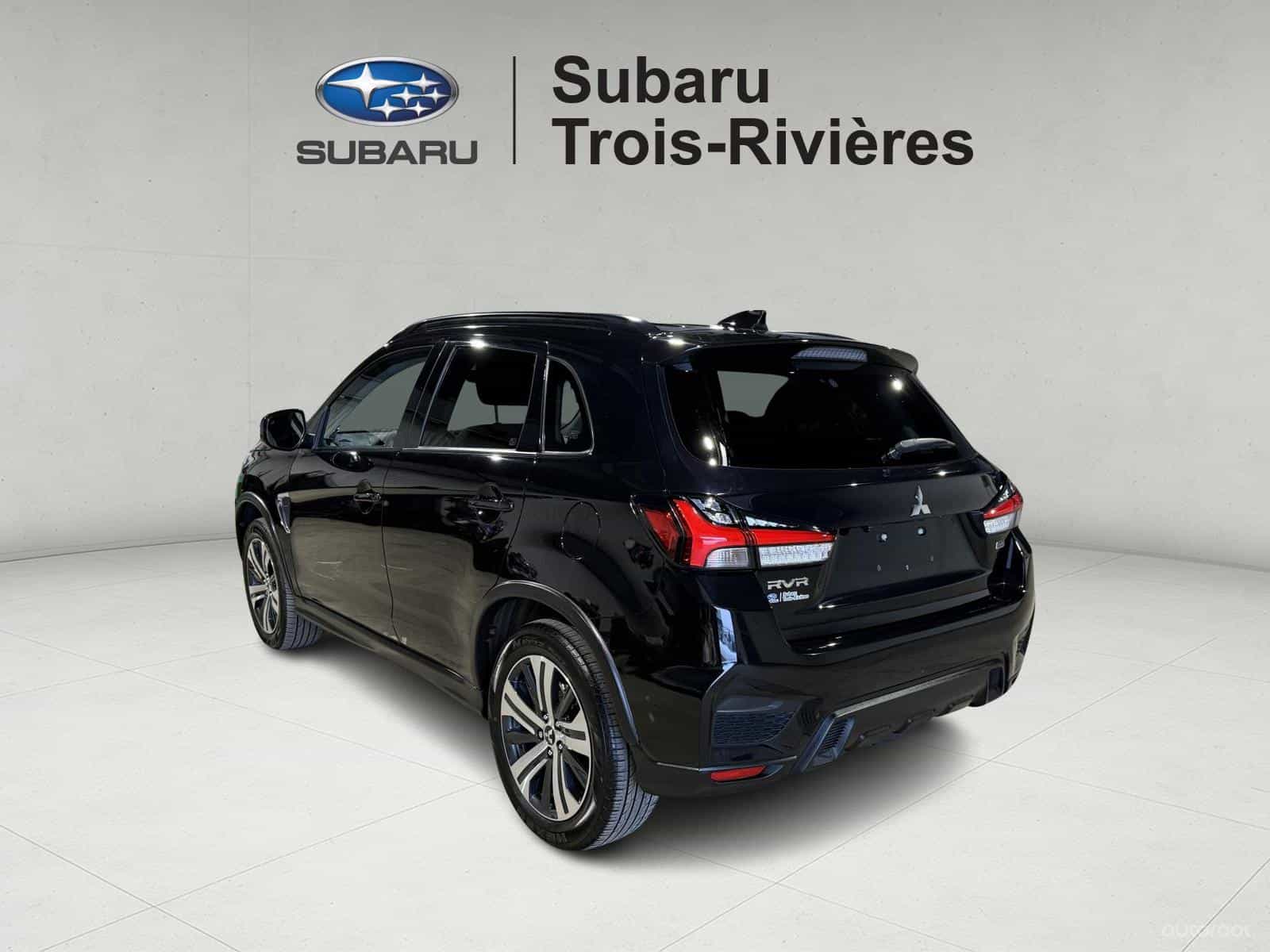 2021 Mitsubishi RVR SEL - Image 4