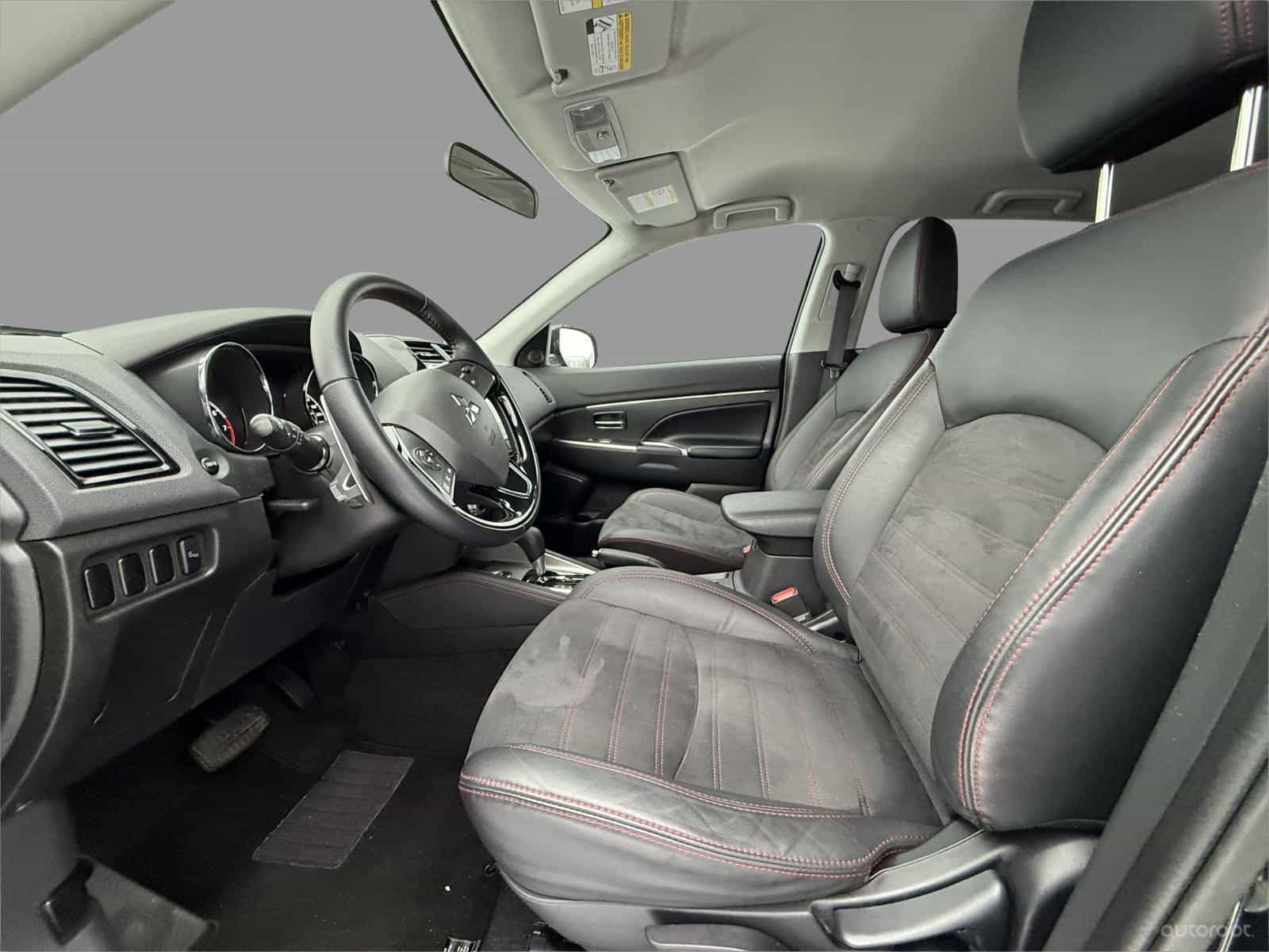 2021 Mitsubishi RVR SEL - Image 11