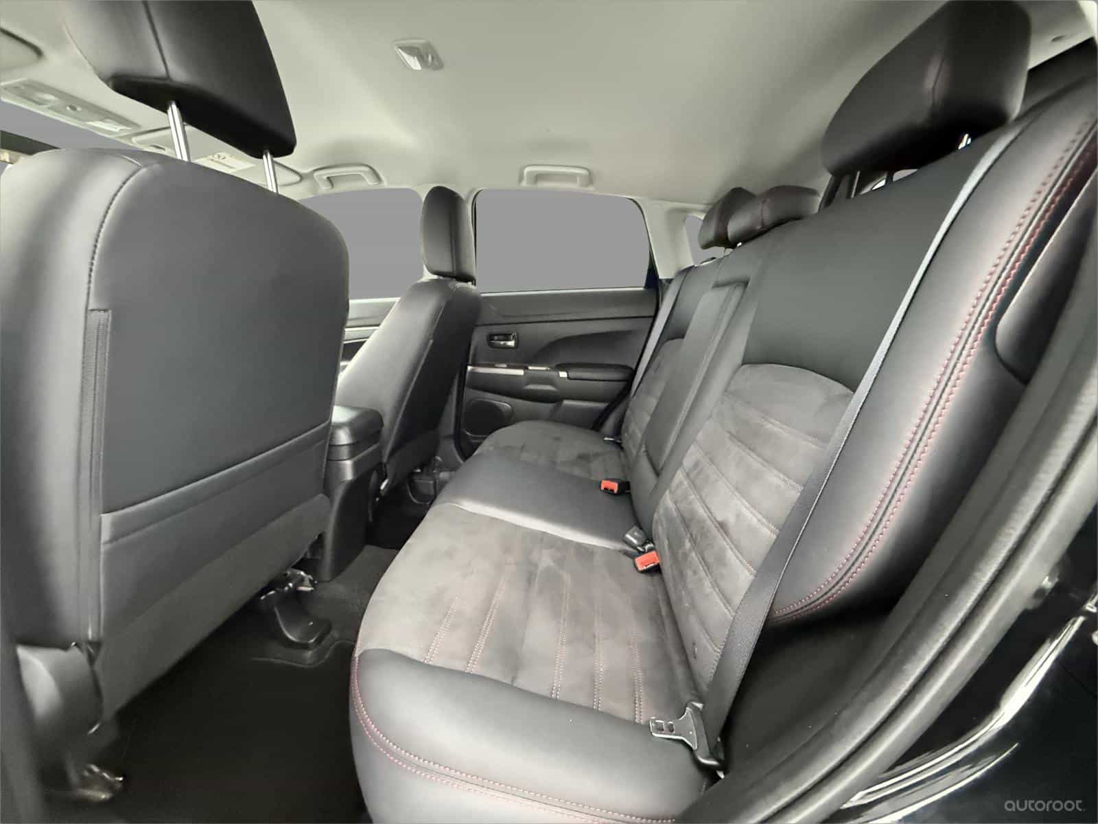 2021 Mitsubishi RVR SEL - Image 21