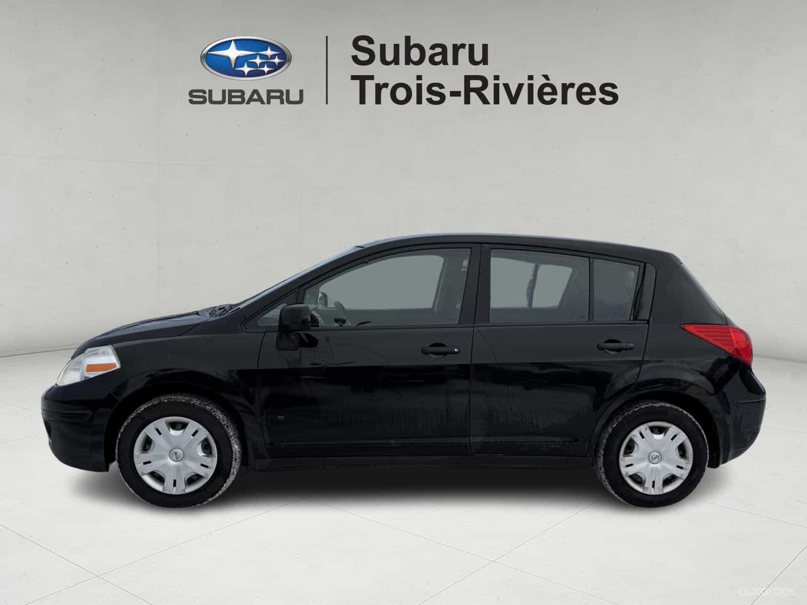 2011 Nissan Versa 1.8 S - Image 3