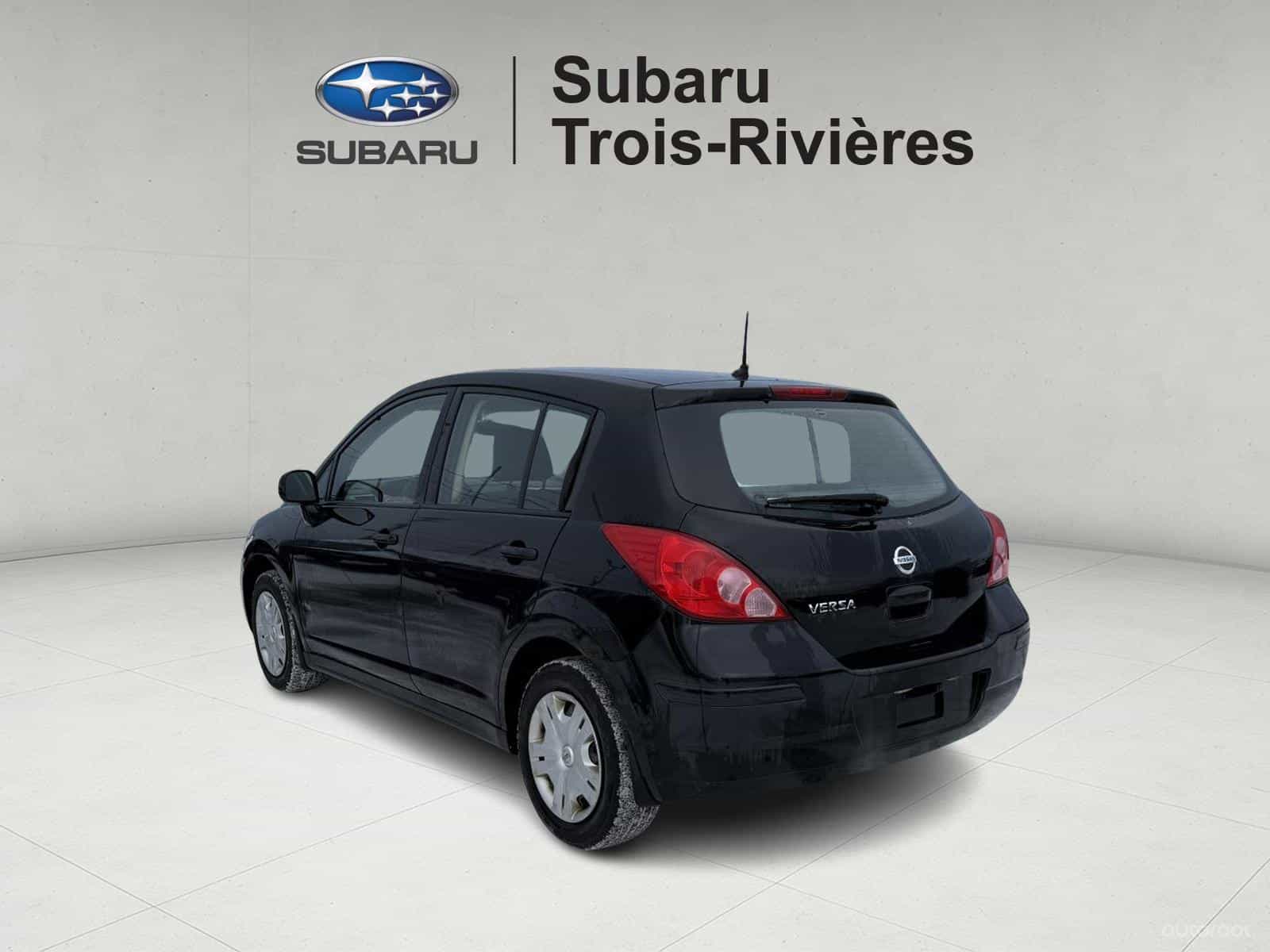 2011 Nissan Versa 1.8 S - Image 4