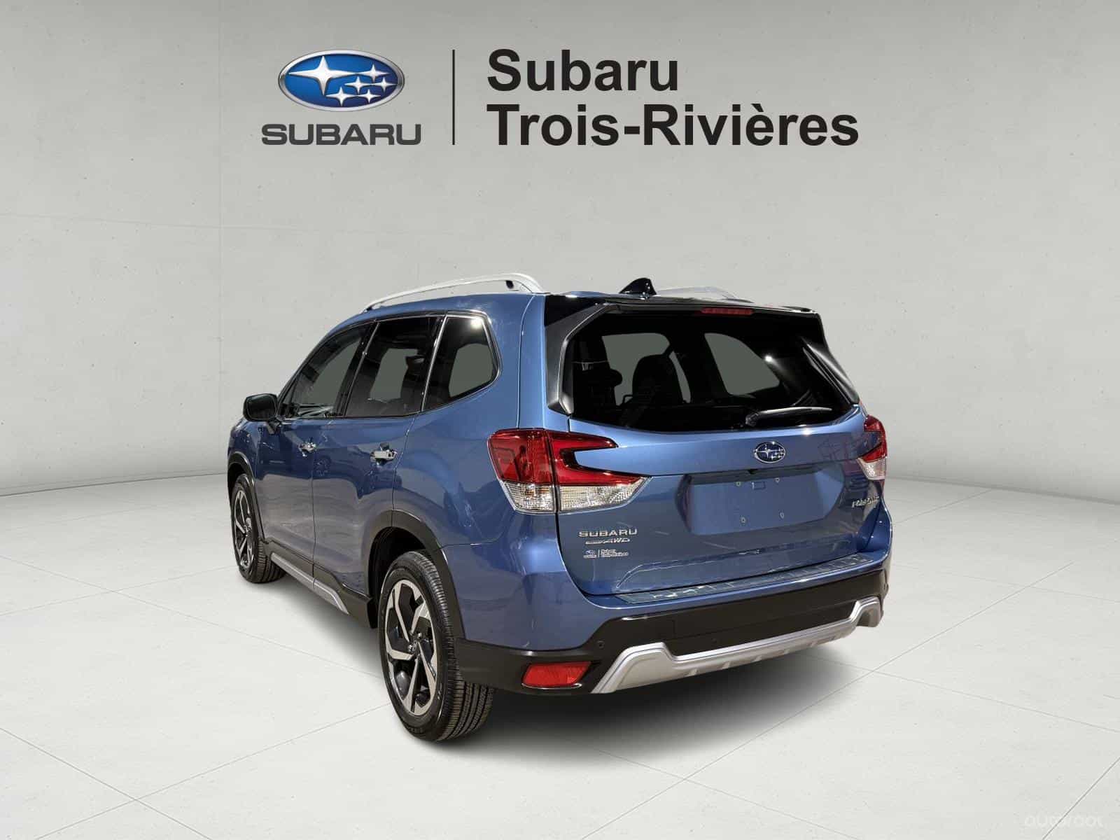 2024 Subaru Forester Premier - Image 4