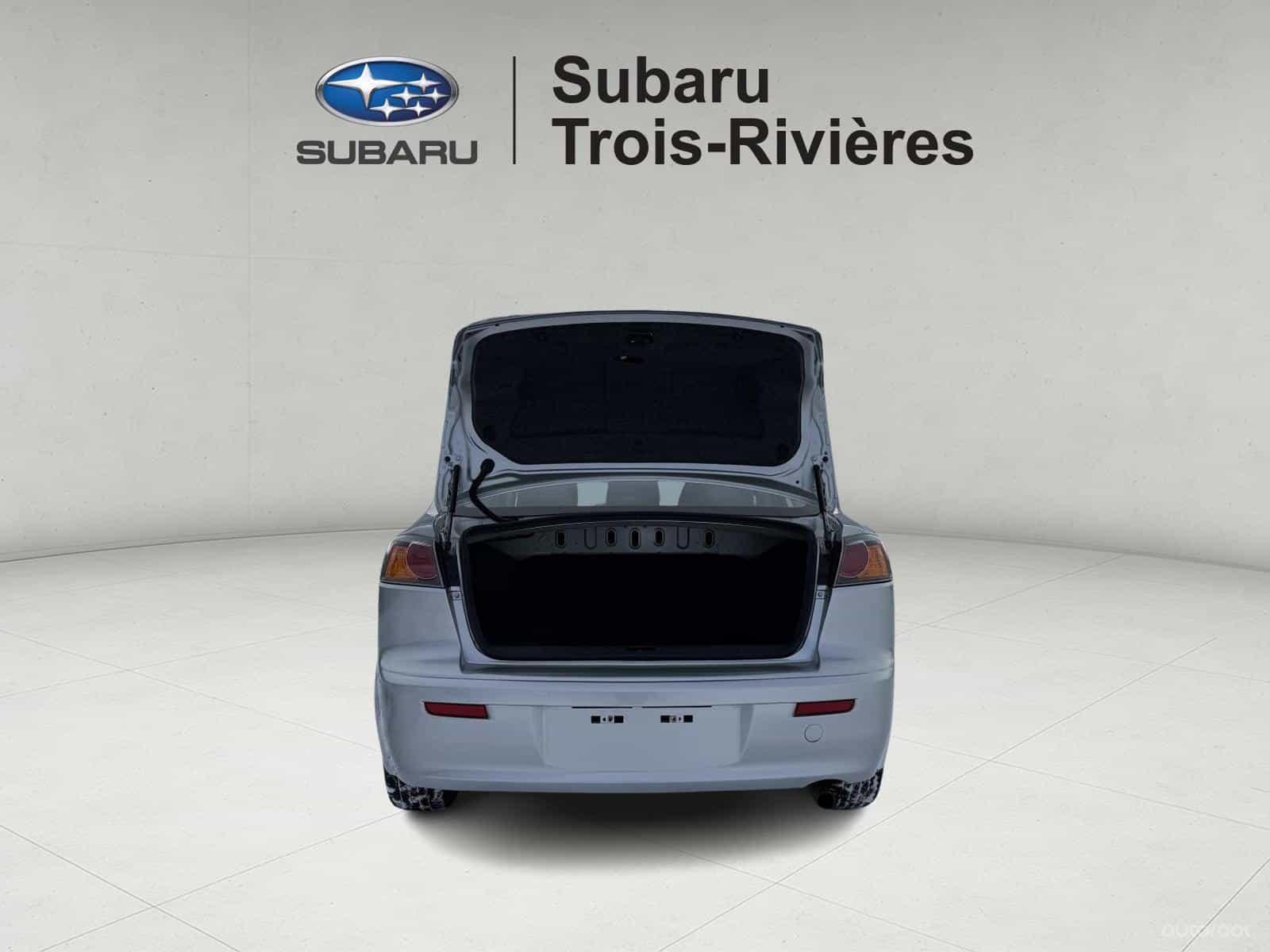 2017 Mitsubishi Lancer ES - Image 6