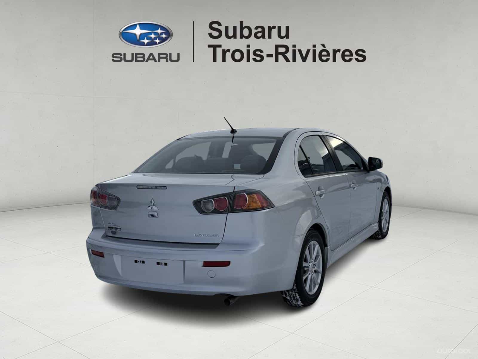 2017 Mitsubishi Lancer ES - Image 8