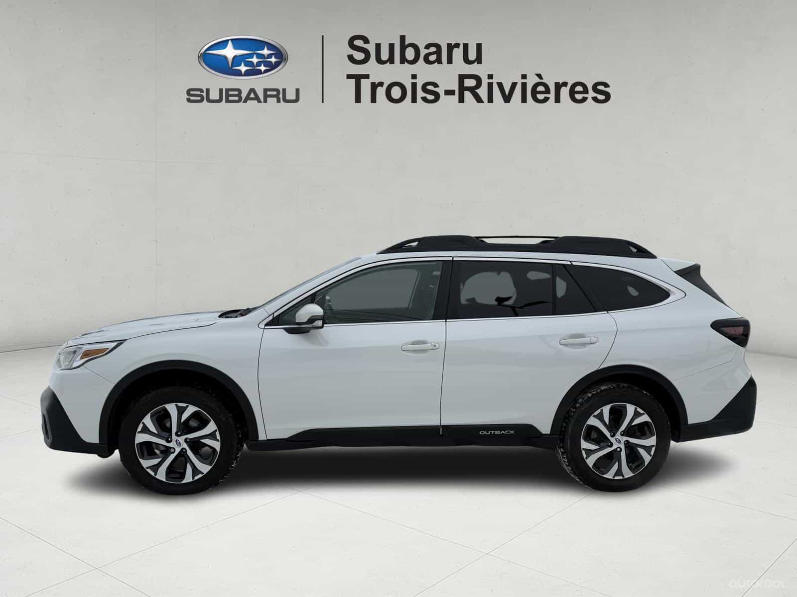 2022 Subaru Outback Limited XT - Image 3