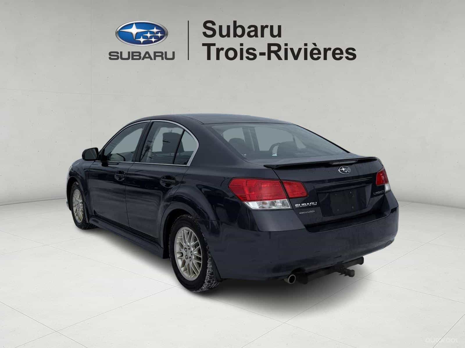 2012 Subaru Legacy 2.5i Touring - Image 4