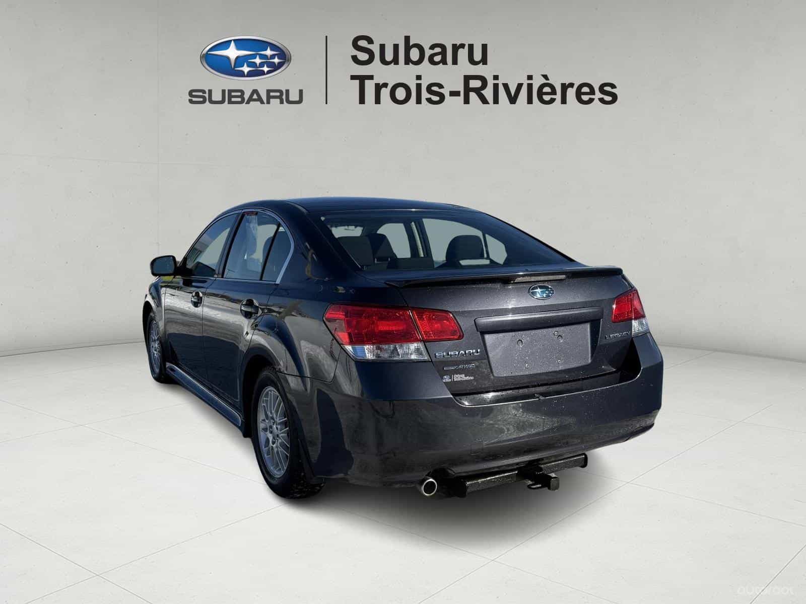 2012 Subaru Legacy 2.5i Touring - Image 8
