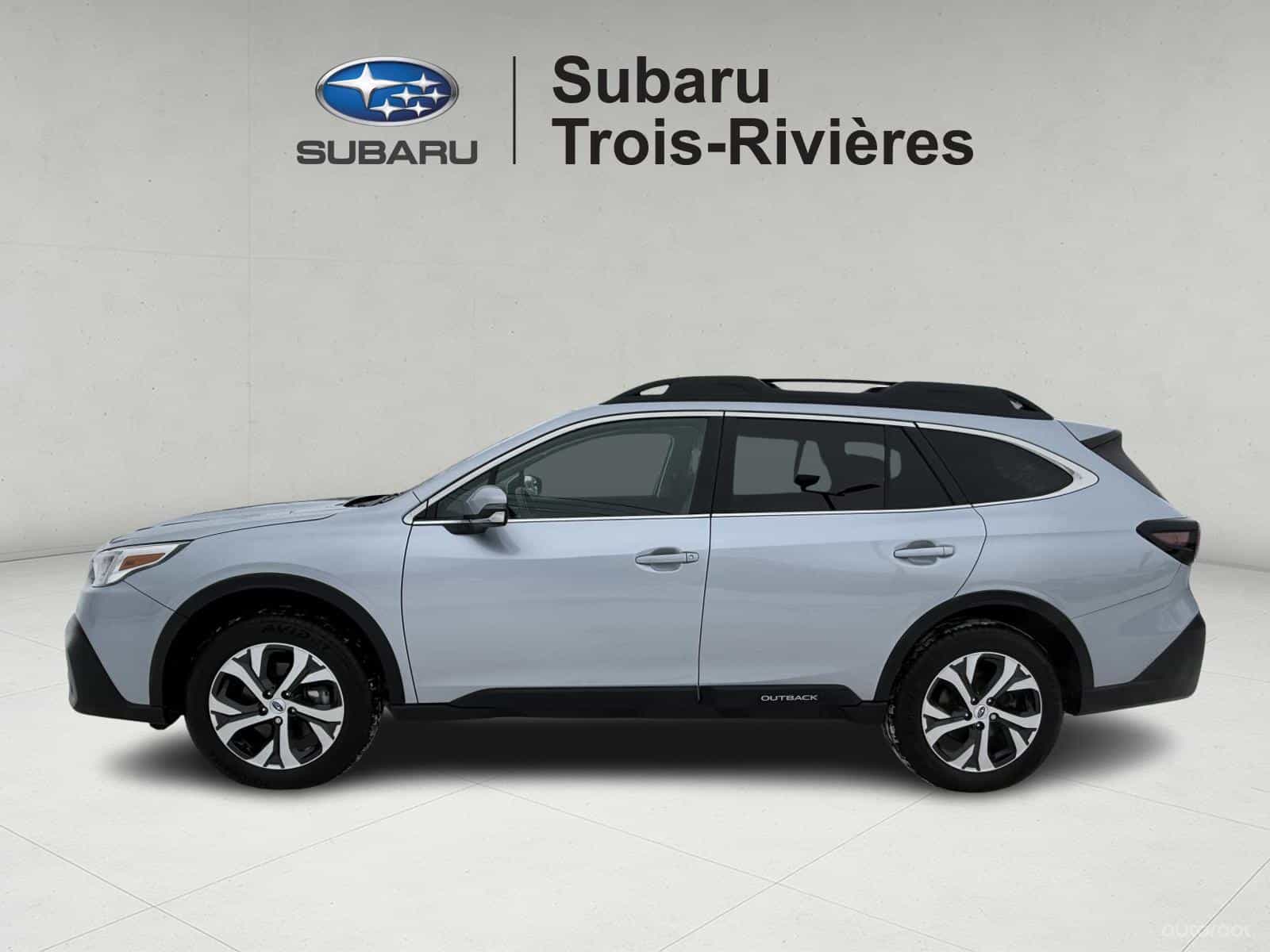 2022 Subaru Outback Limited XT - Image 3