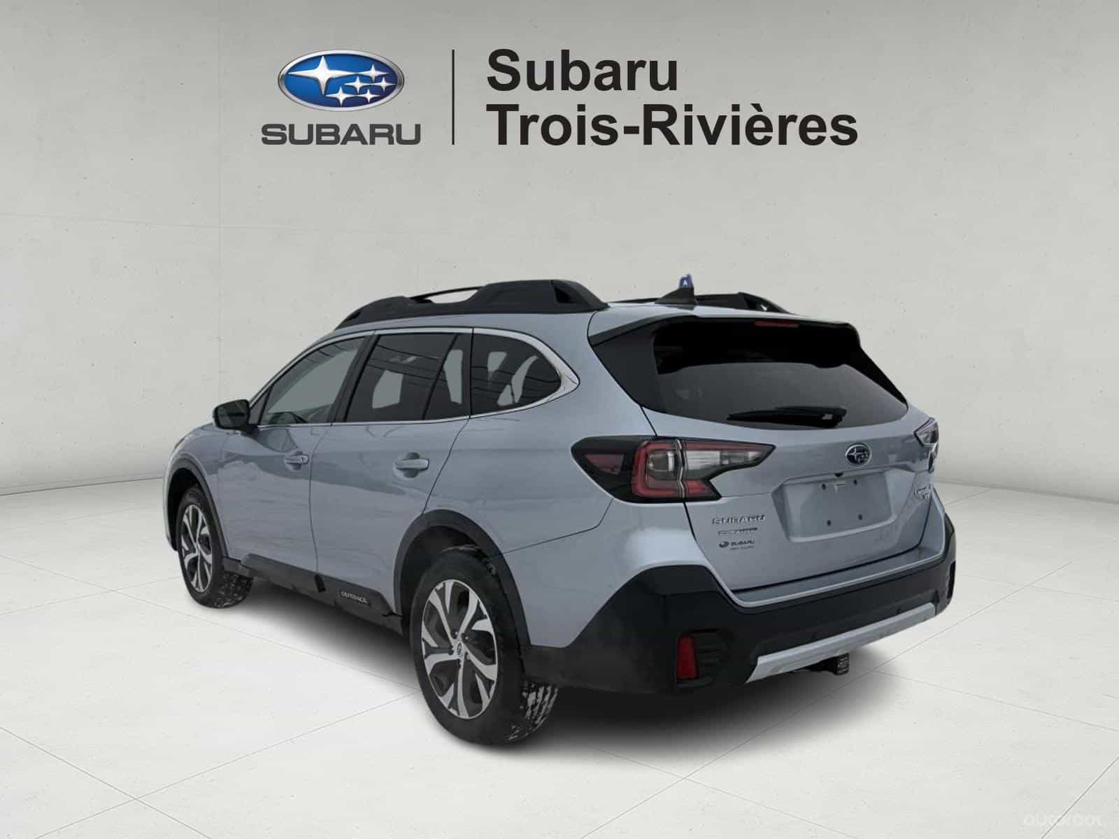 2022 Subaru Outback Limited XT - Image 4