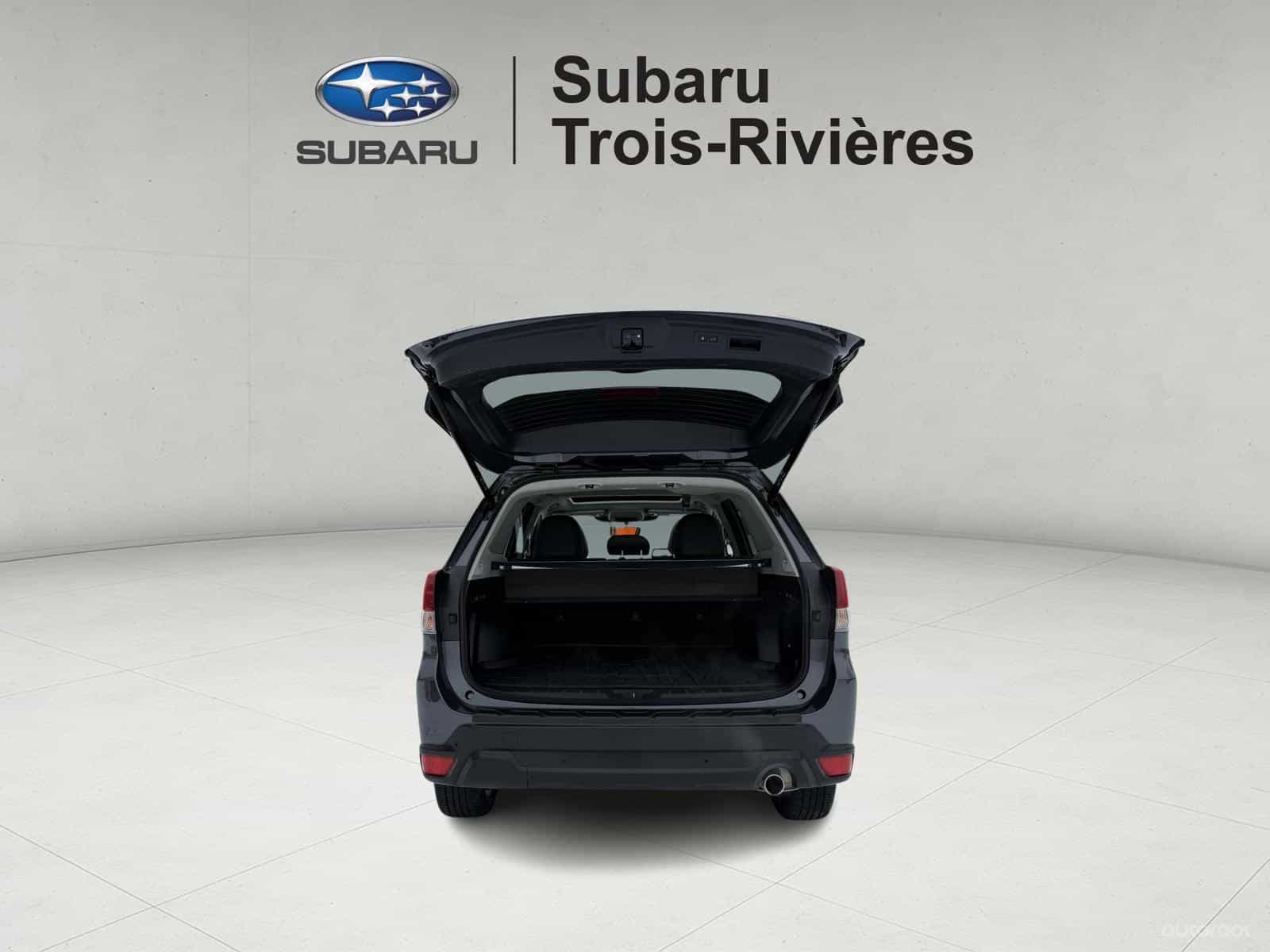 2023 Subaru Forester 2.5i Limited - Image 6