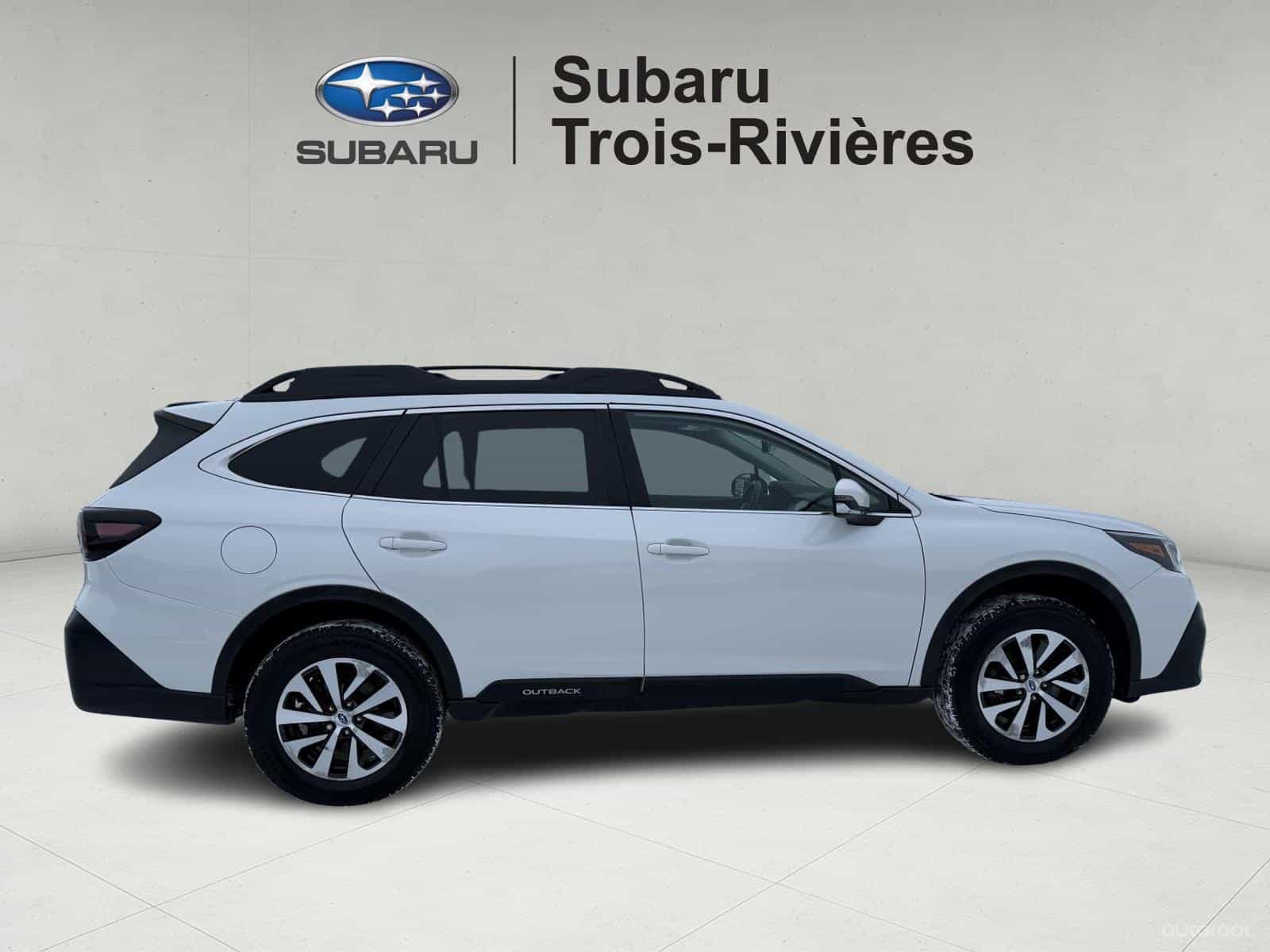 2021 Subaru Outback Touring - Image 11