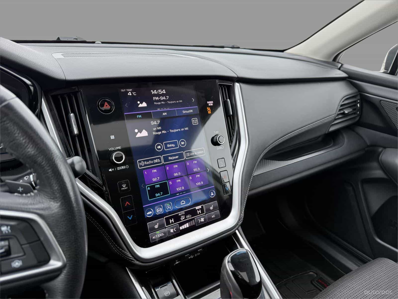 2021 Subaru Outback Touring - Image 21