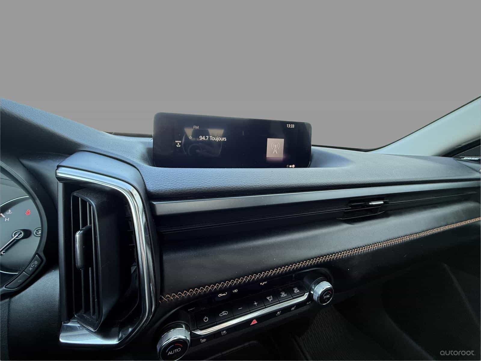 2024 Mazda CX-50 GT - Image 16