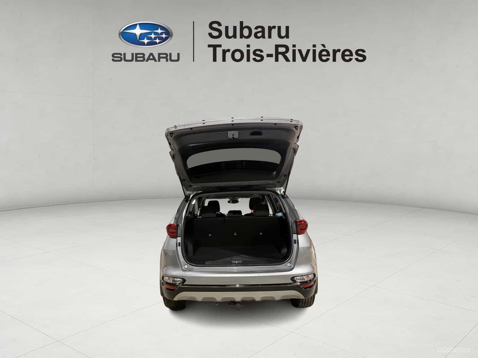 2020 Kia Sportage EX - Image 6