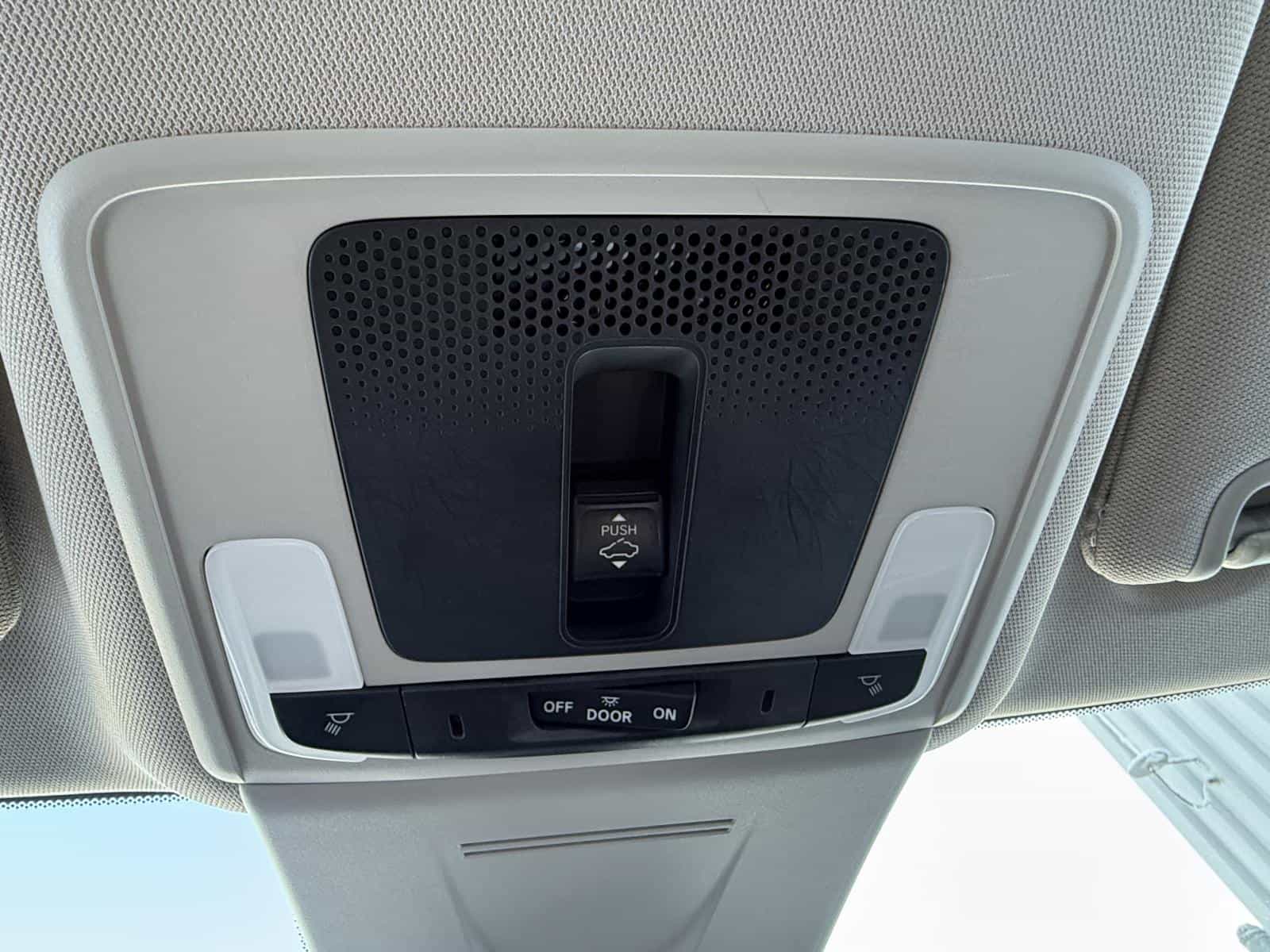 2022 Honda Civic EX - Image 22