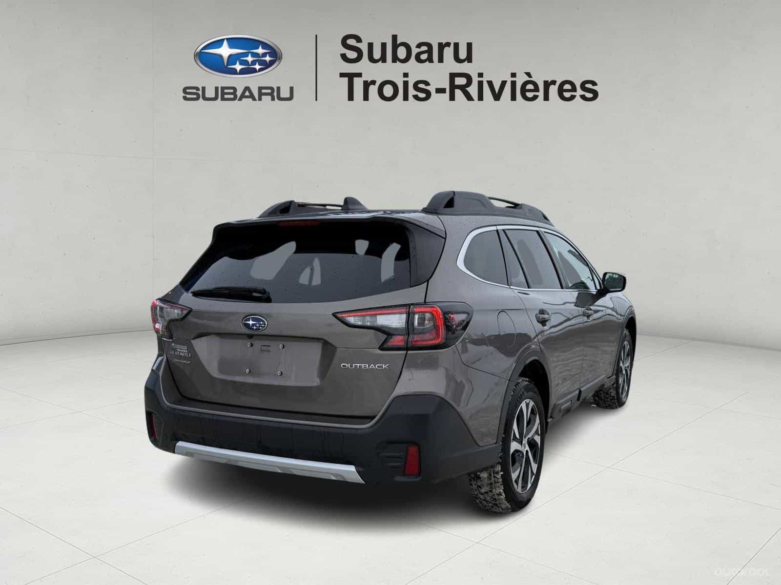 2022 Subaru Outback Limited - Image 7