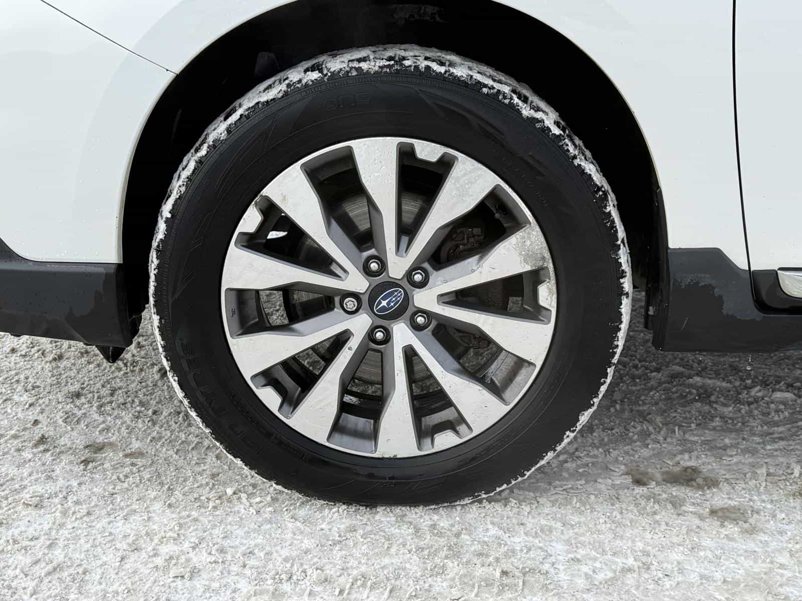 Image 8 Subaru Outback 3.6R Premier w/Tech 2017