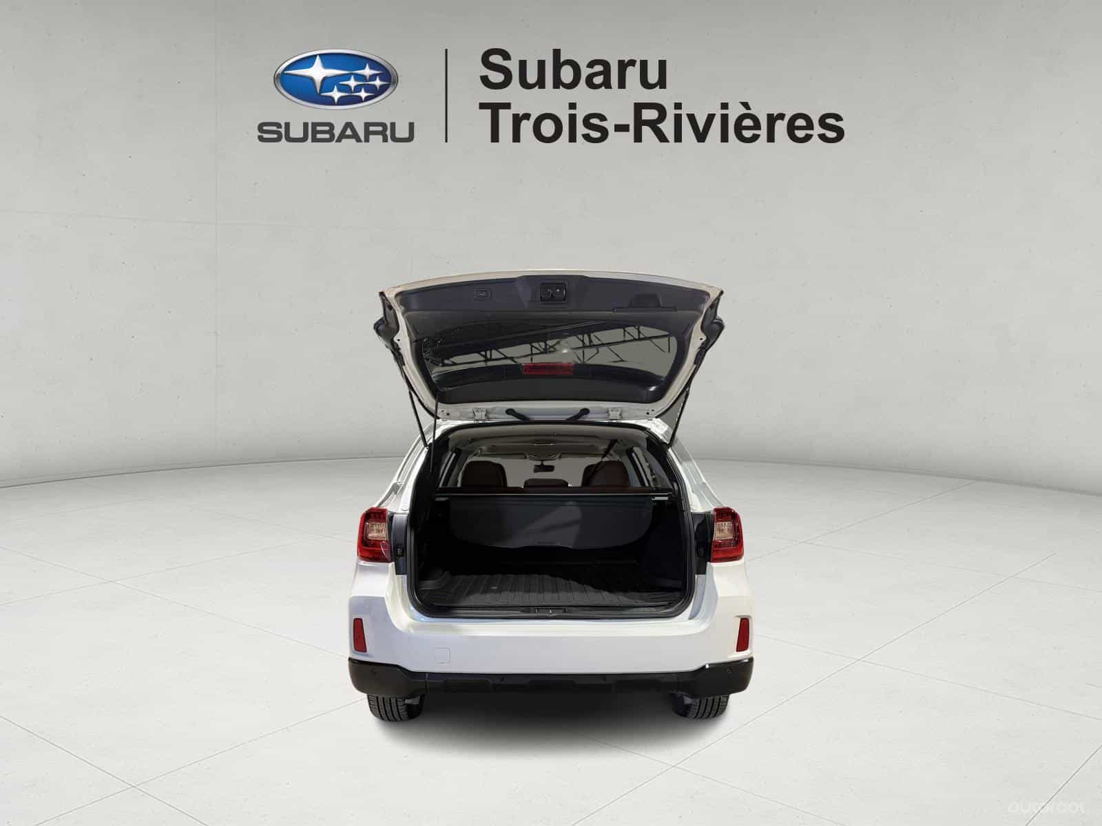 2017 Subaru Outback 3.6R Premier w/Tech - Image 6