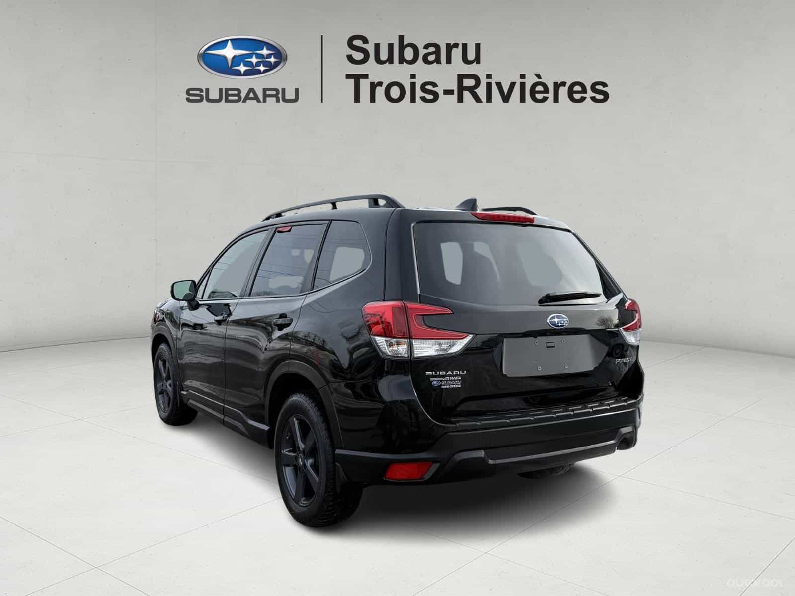 2023 Subaru Forester 2.5i - Image 4