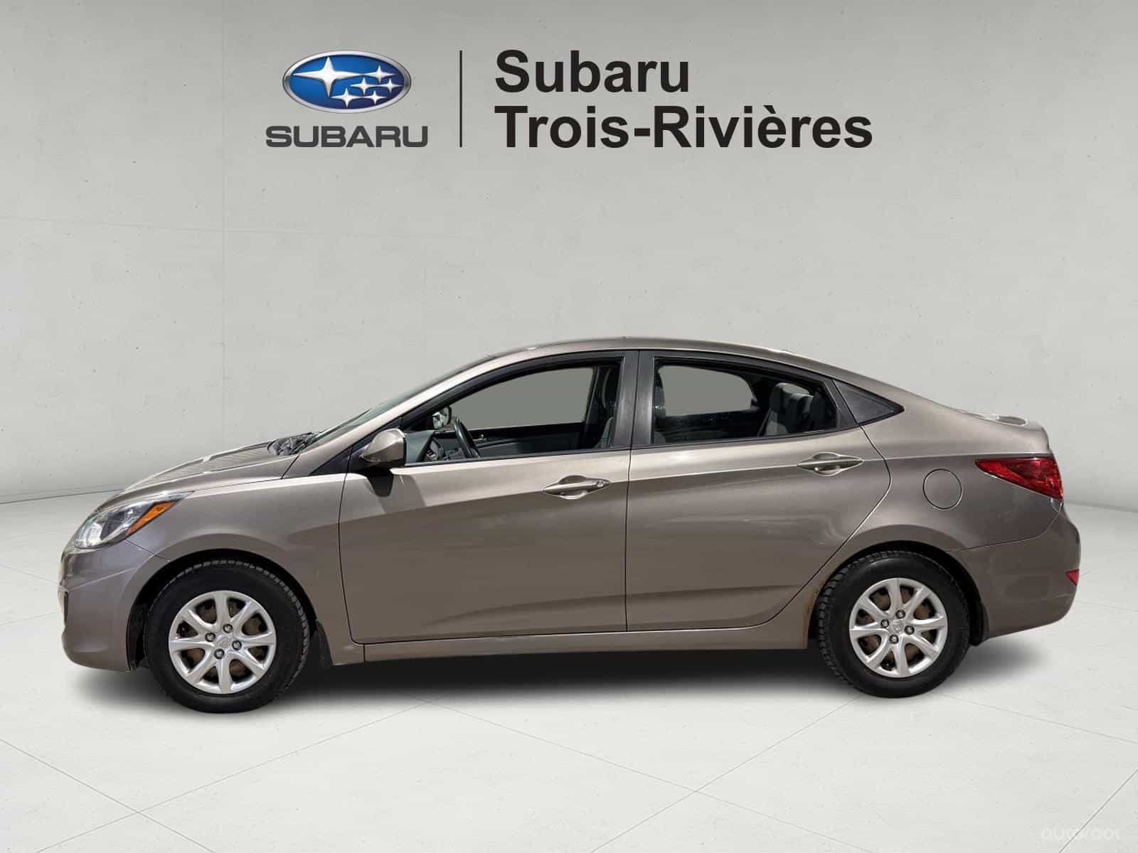 Image 3 Hyundai Accent GL 2013
