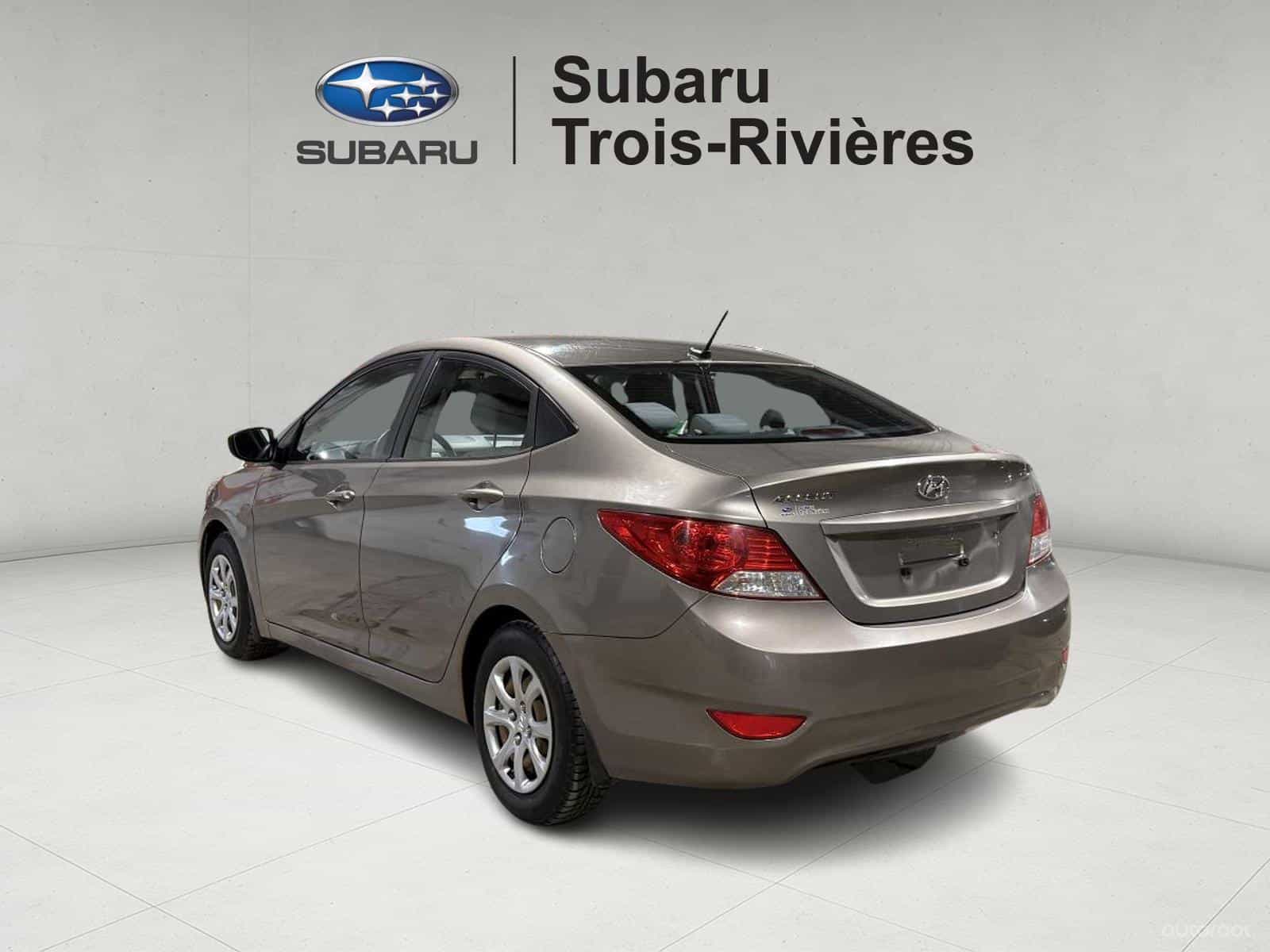 Image 4 Hyundai Accent GL 2013