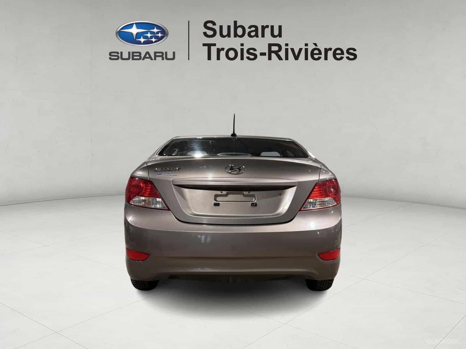 Image 5 Hyundai Accent GL 2013