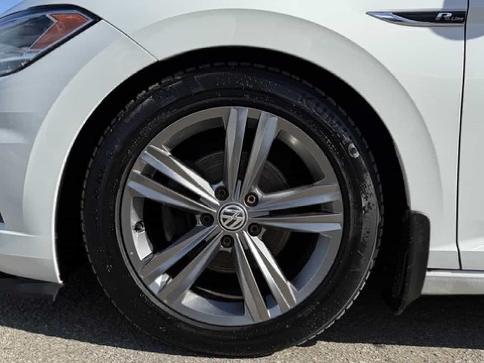 2019 Volkswagen Jetta Highline - Image 10