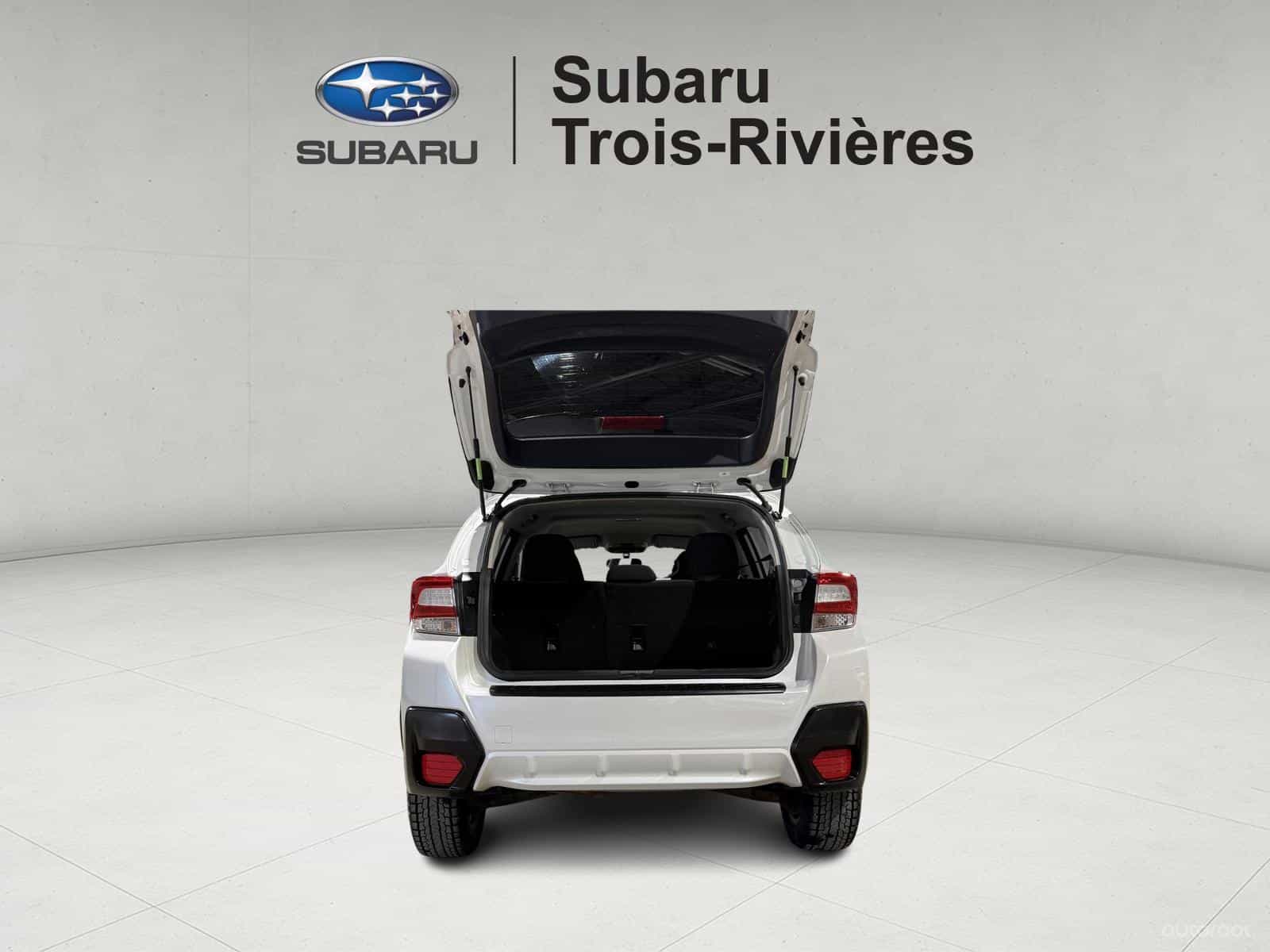 2019 Subaru Crosstrek Touring - Image 11