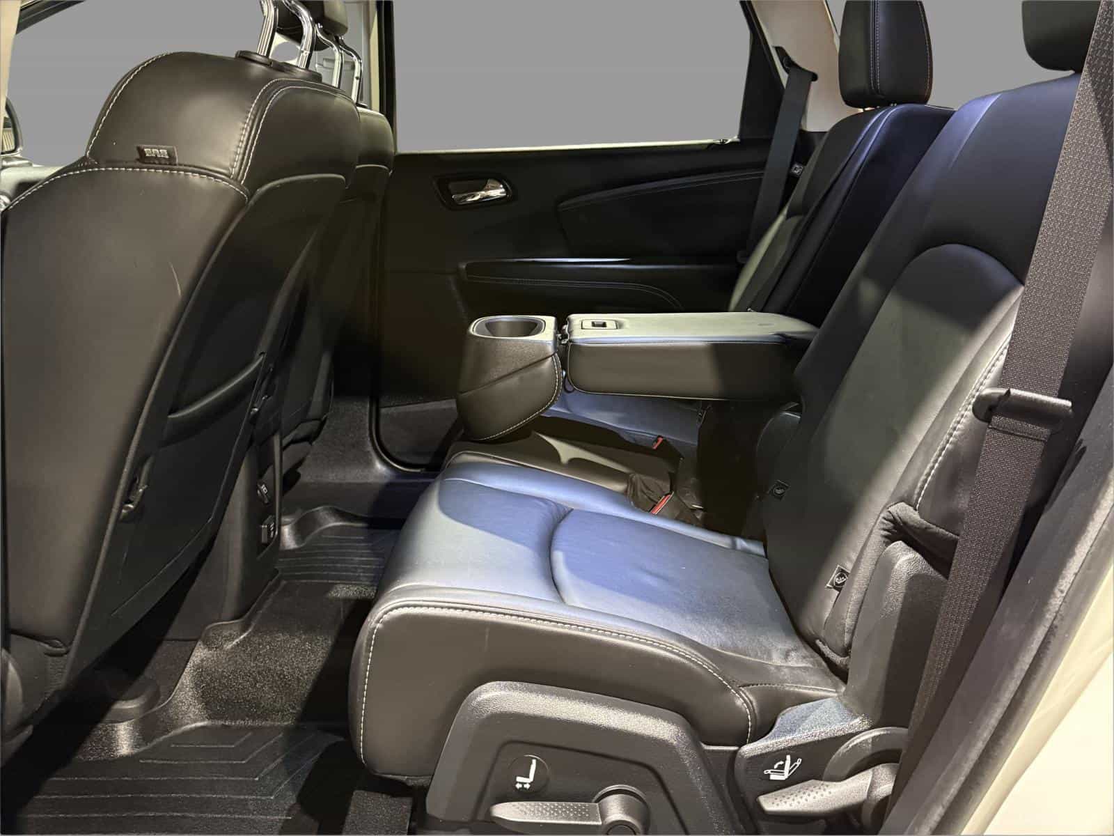 2016 Dodge Journey R/T - Image 21