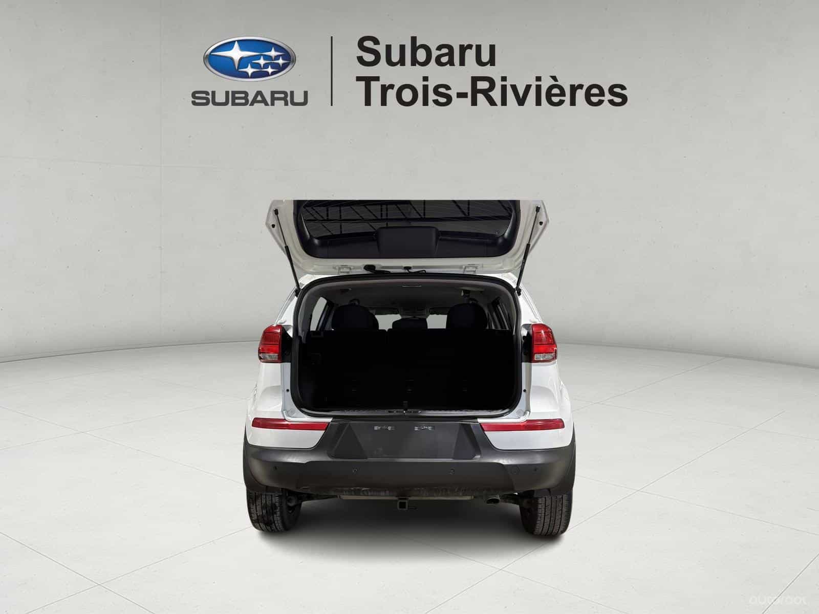 2016 Kia Sportage EX - Image 9